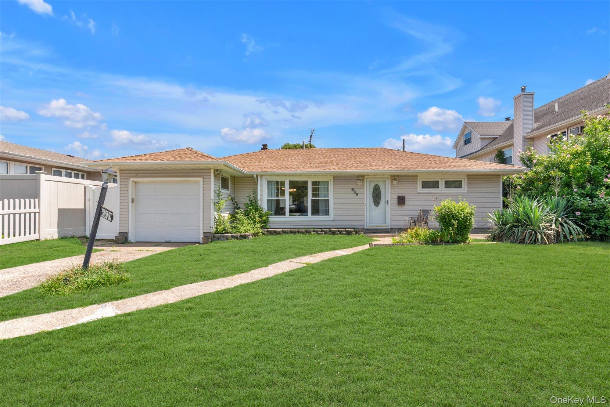 660 Franklin Boulevard Property Photo 1