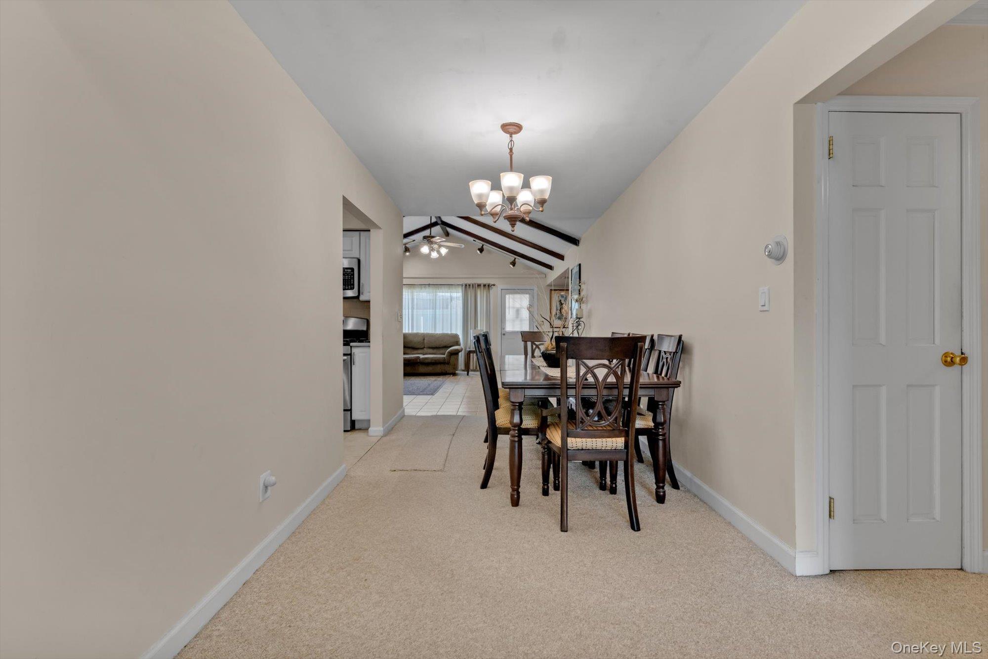 660 Franklin Boulevard Property Photo 9