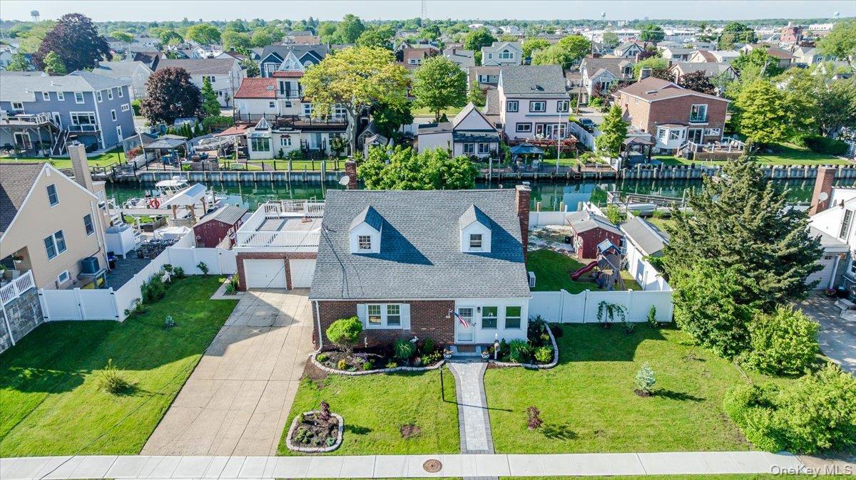 48 W 3rd Street Property Photo 1