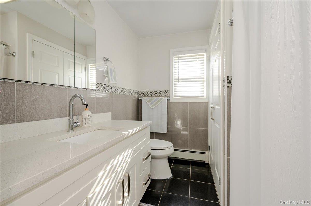 48 W 3rd Street Property Photo 14