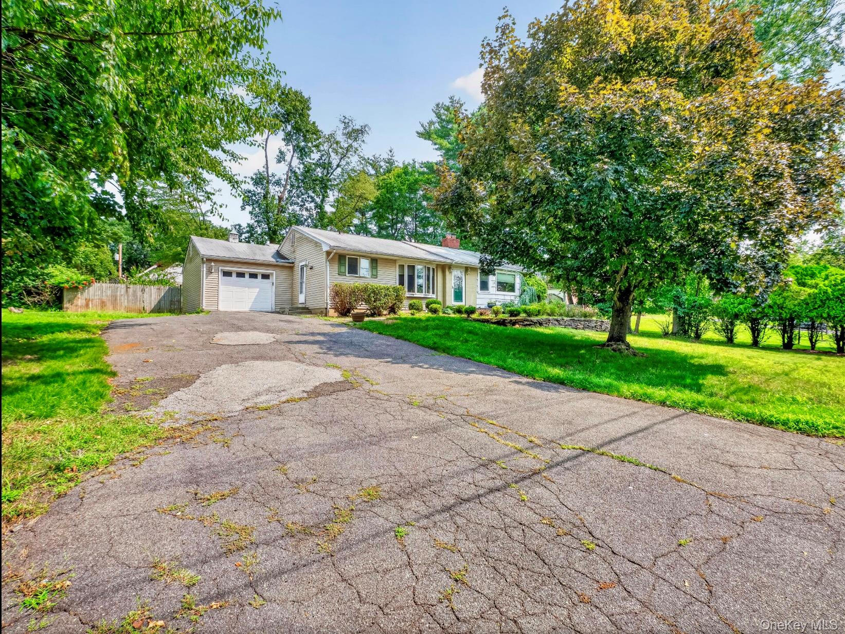 12 Elmwood Drive Property Photo 1