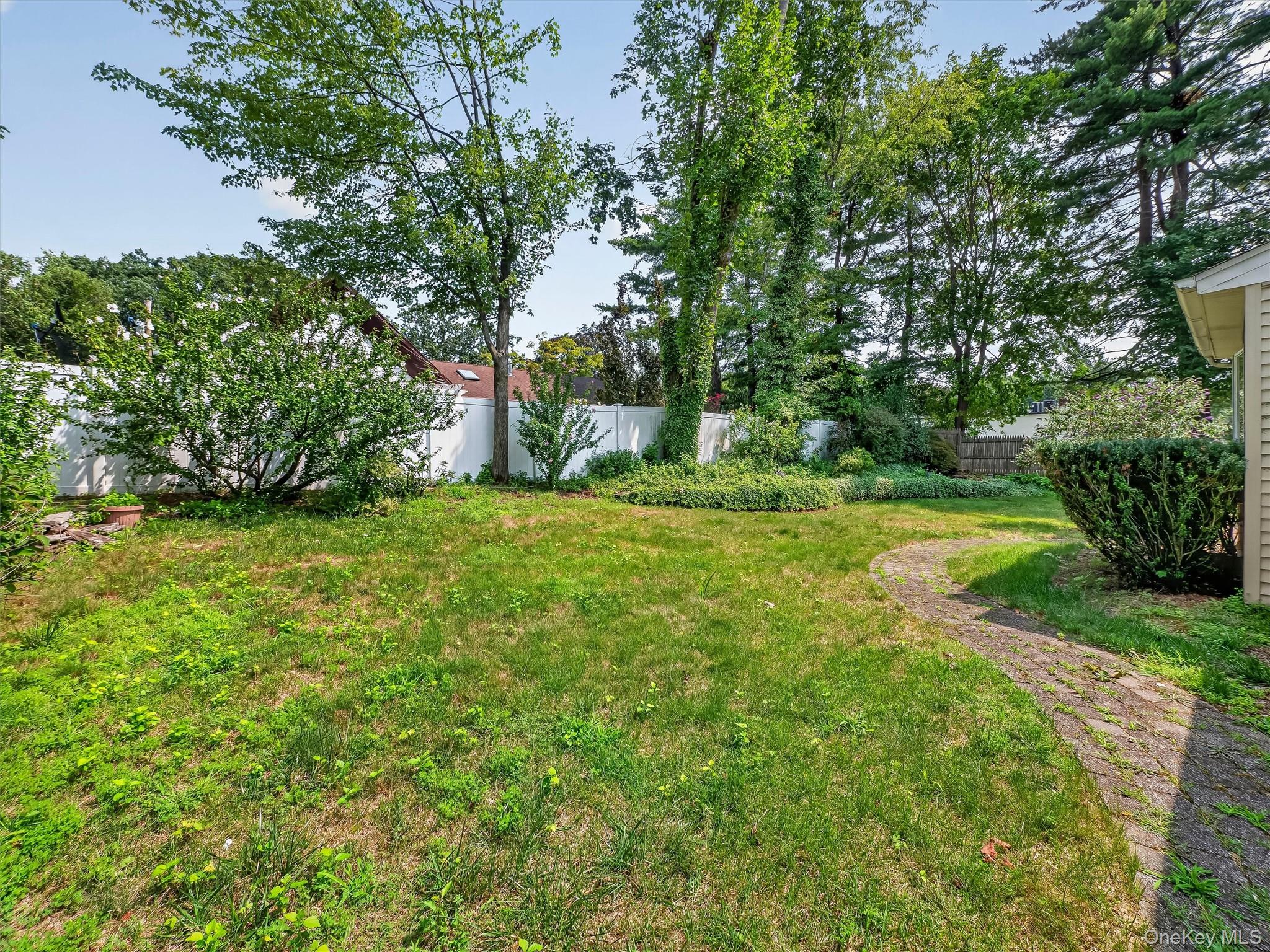 12 Elmwood Drive Property Photo 22
