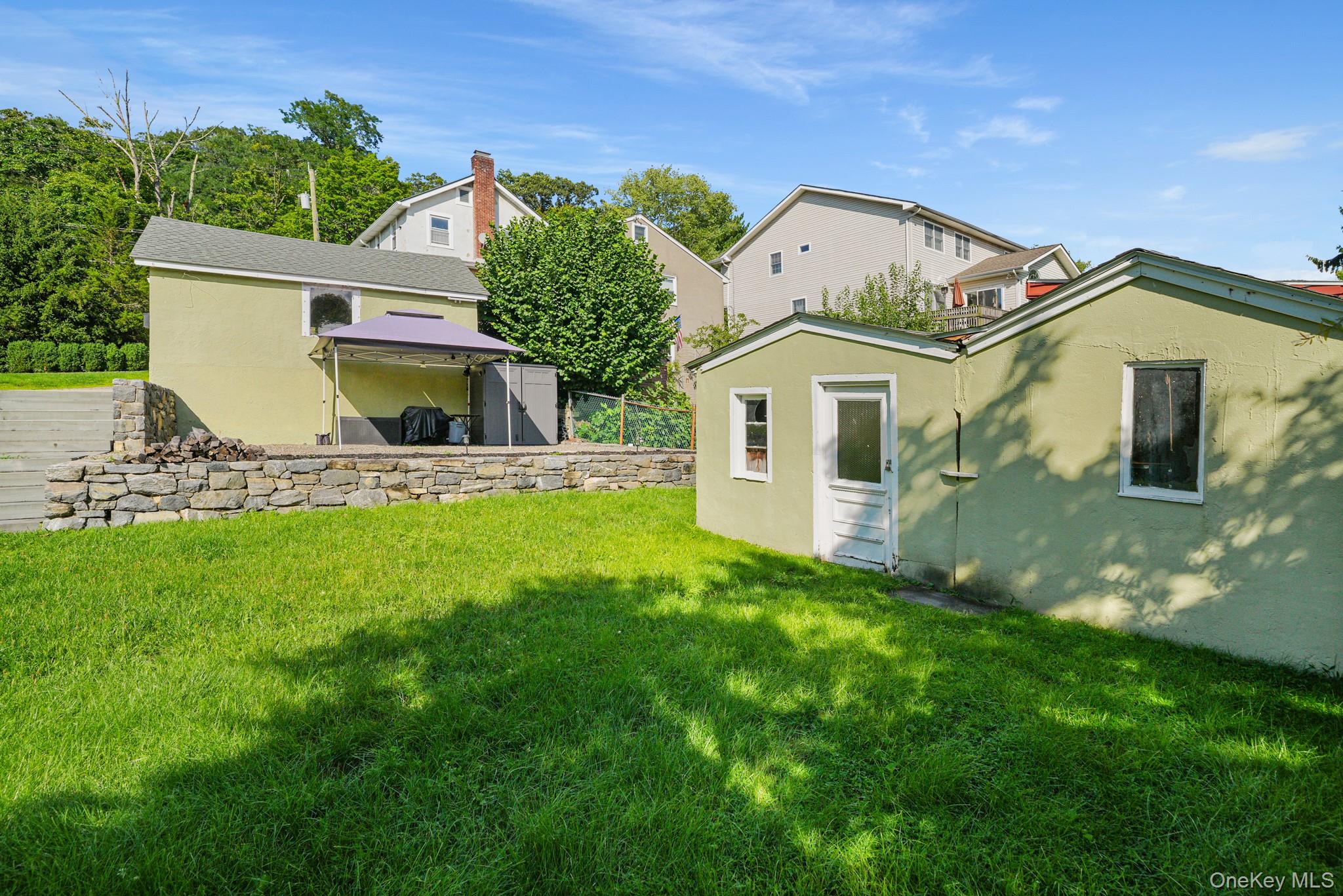 86 E Sunnyside Lane Property Photo 36
