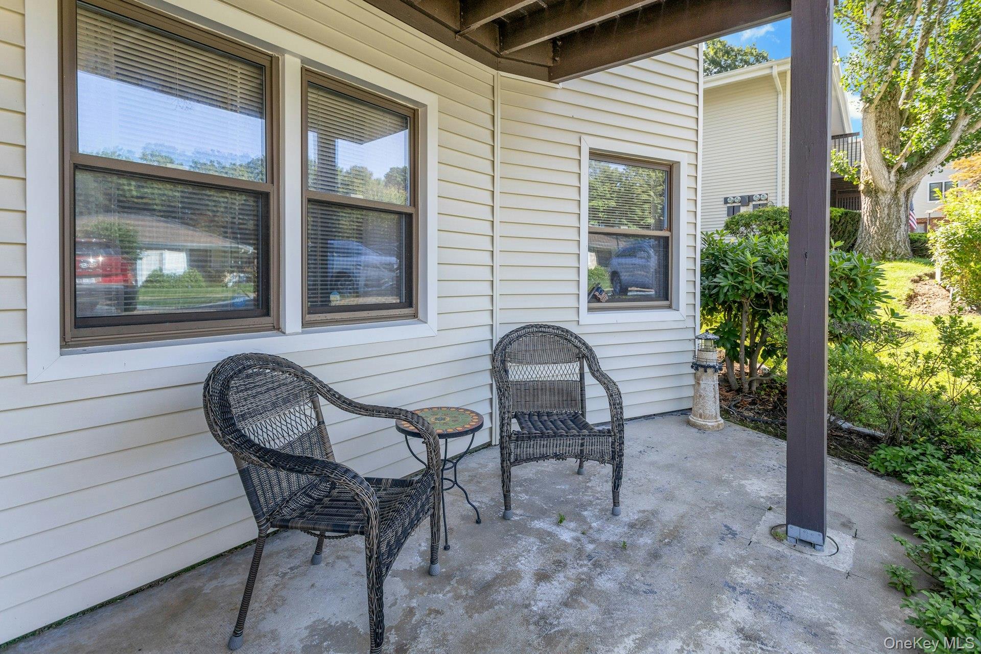 34 Warwick Place B Property Photo 4