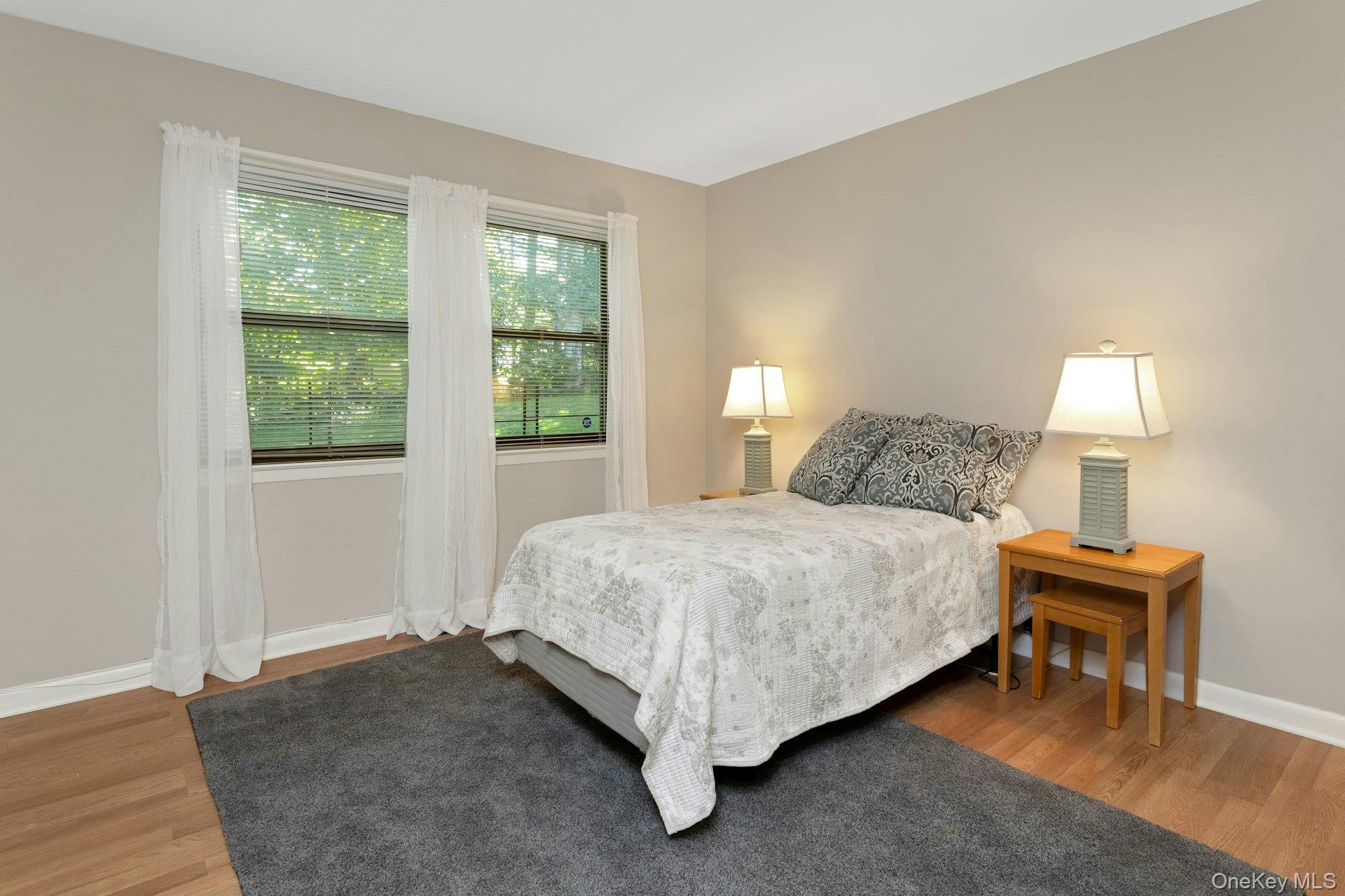 34 Warwick Place B Property Photo 17