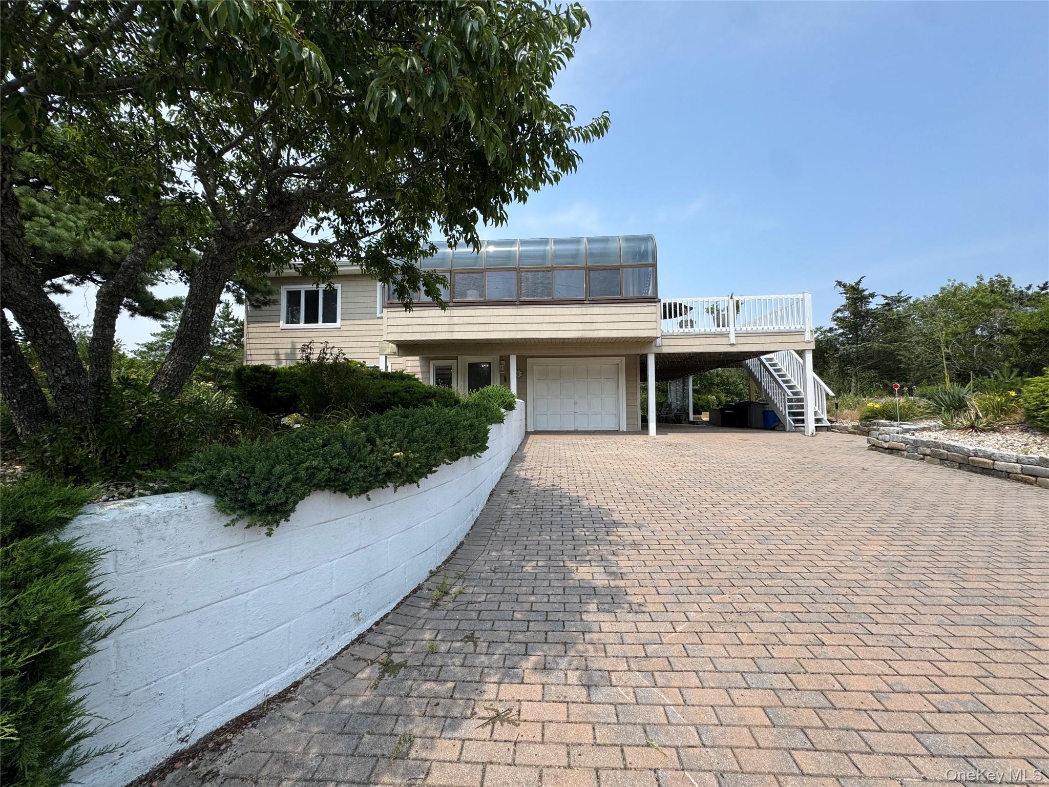 83 Hawser Drive Property Photo 1