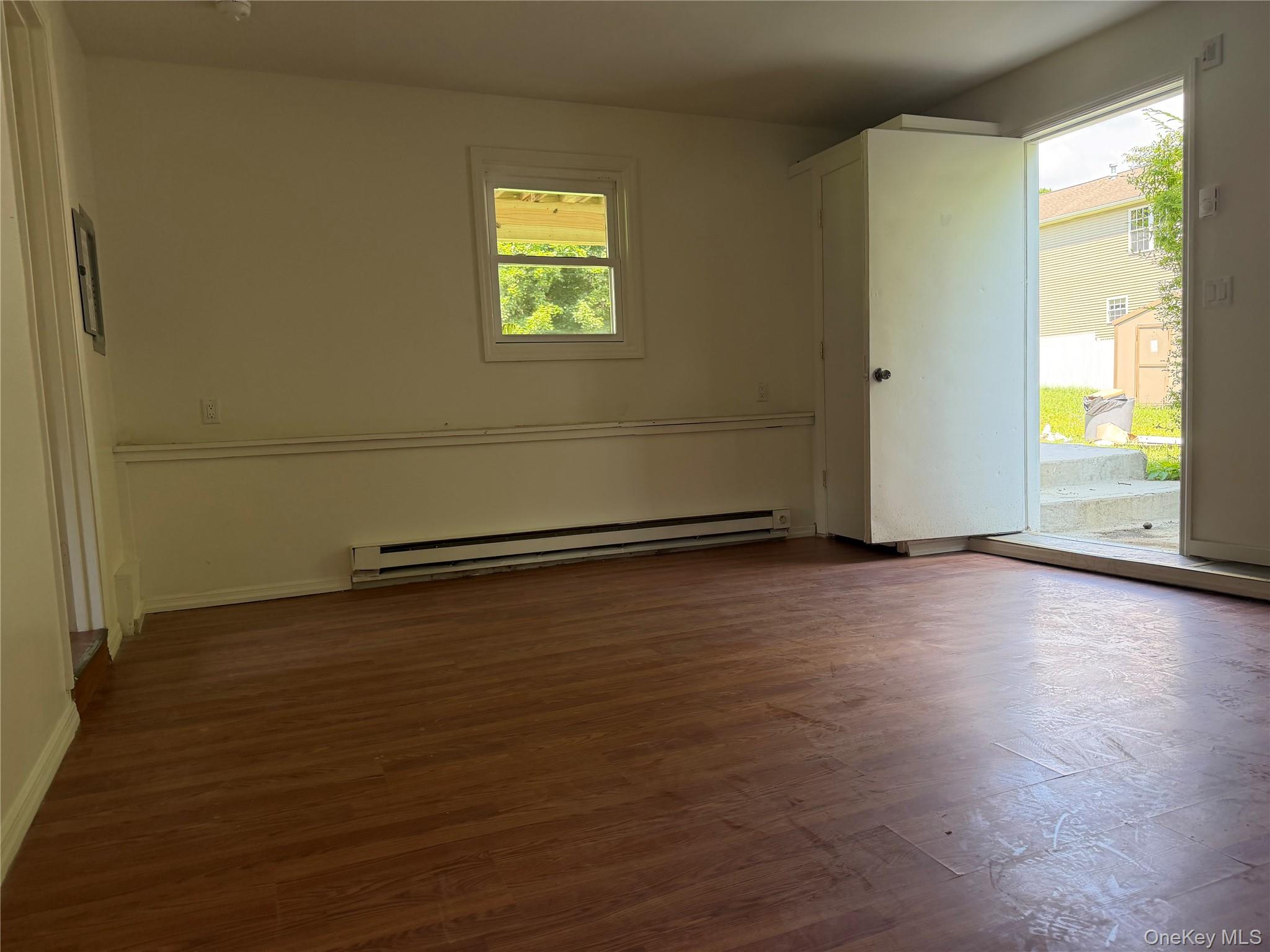 50 S Montgomery Street 5 Property Photo 4