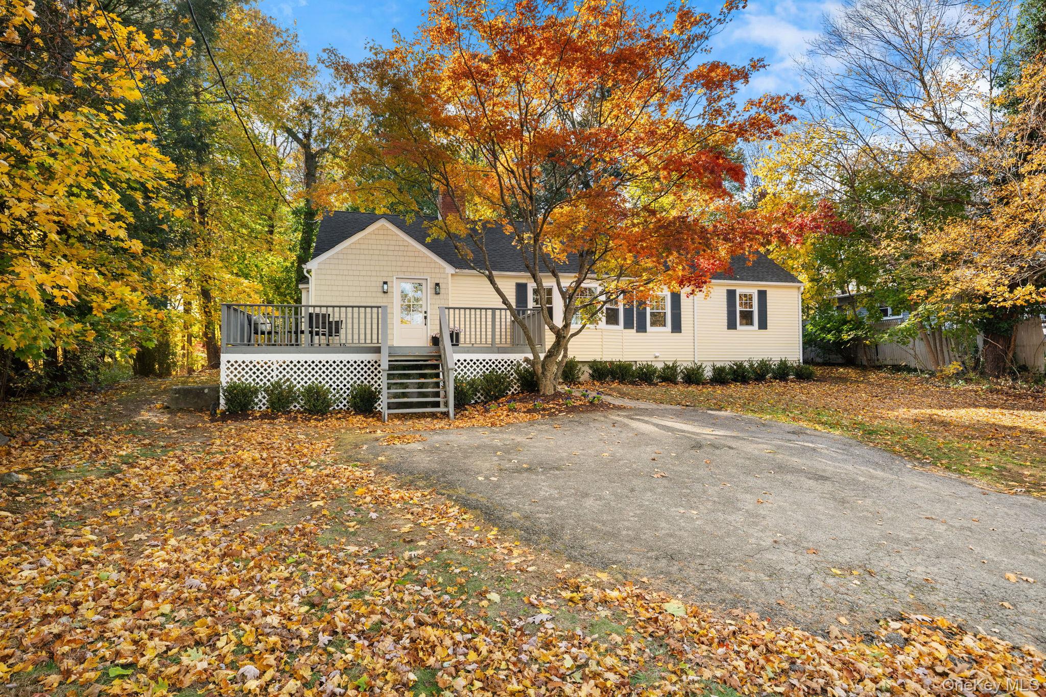27 Winding Lane Property Photo 1