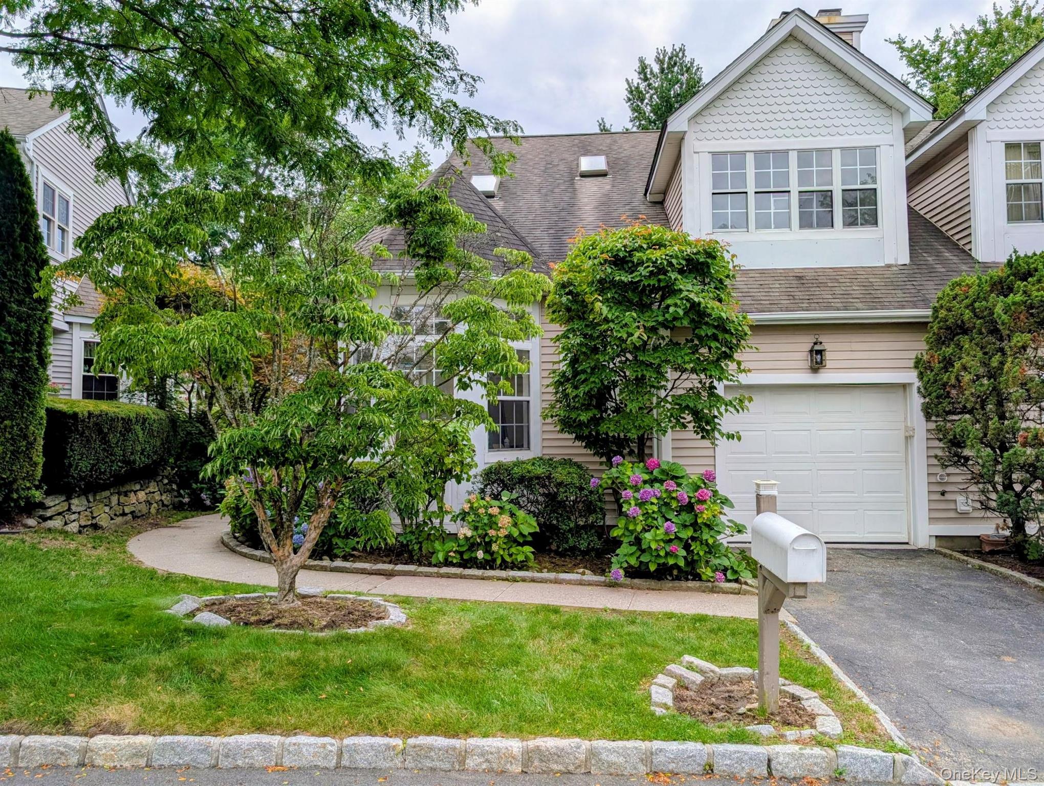 23 Roundtop Road Property Photo 1