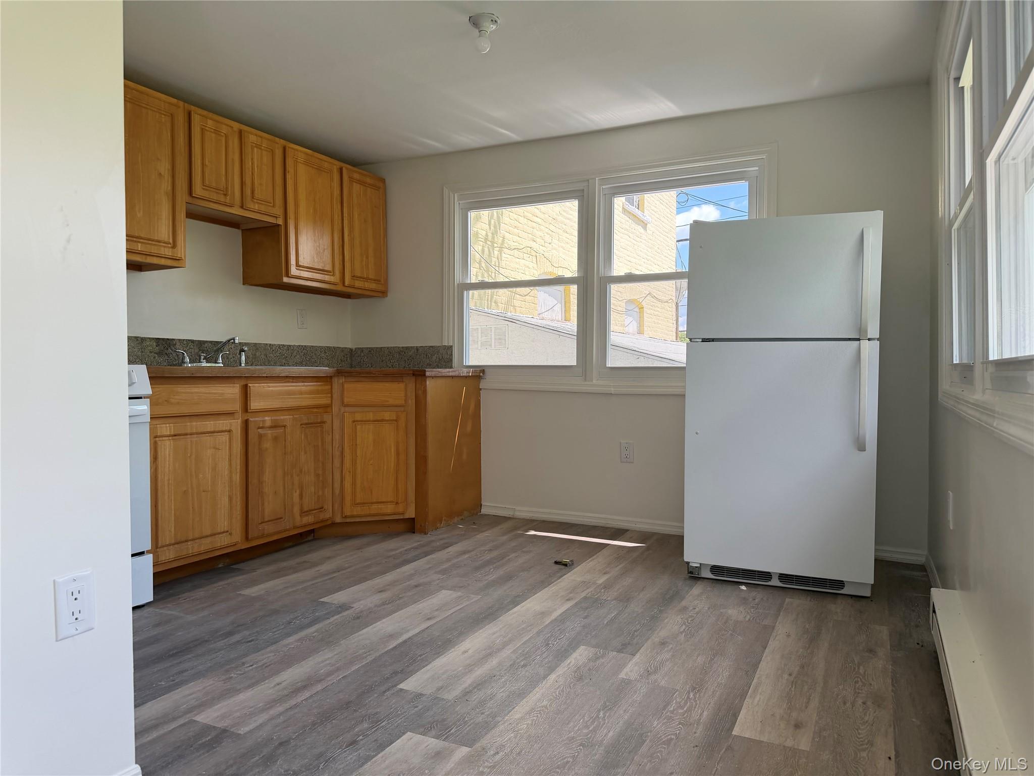 50 S Montgomery Street 6 Property Photo 2