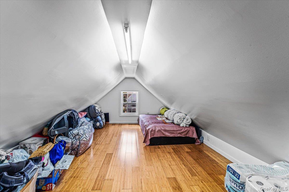 9039 201st Street Property Photo 12