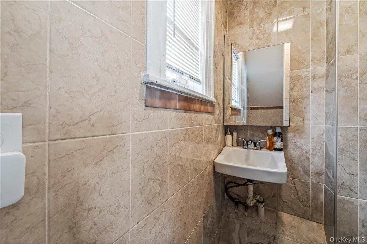 9039 201st Street Property Photo 13