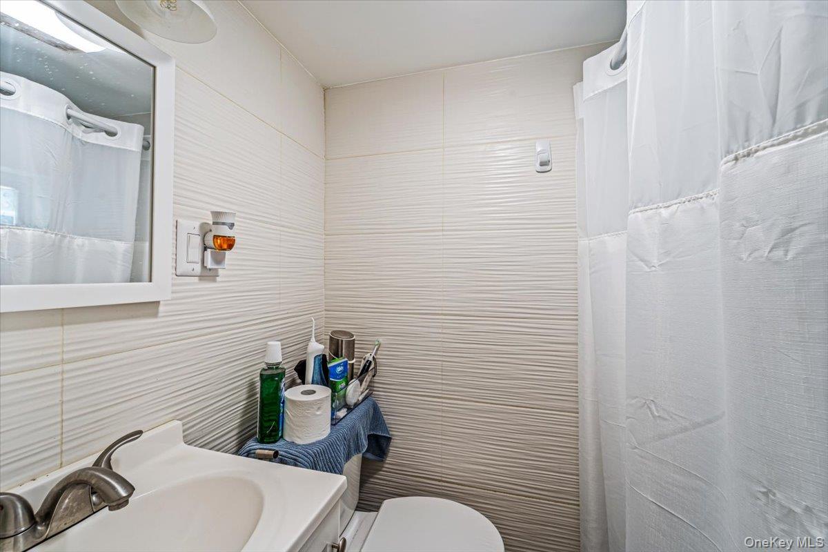 9039 201st Street Property Photo 15