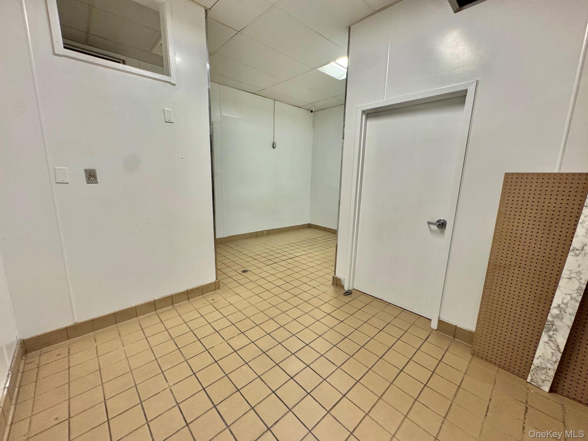 75-11 75-13 Metropolitan Avenue Property Photo 19