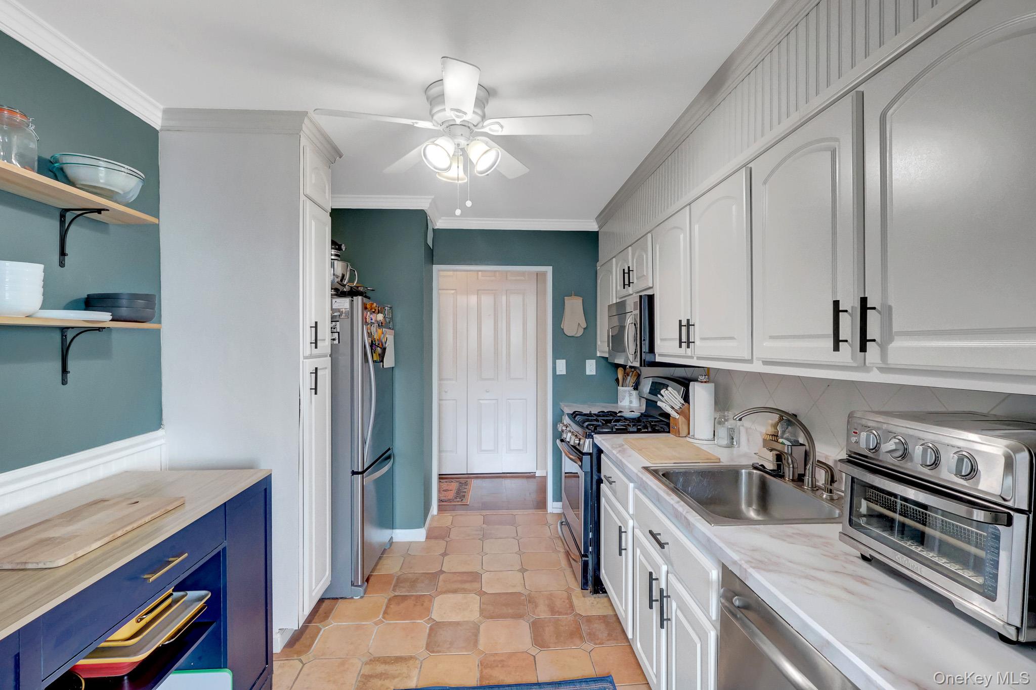 700 Shore Road 7o Property Photo 15
