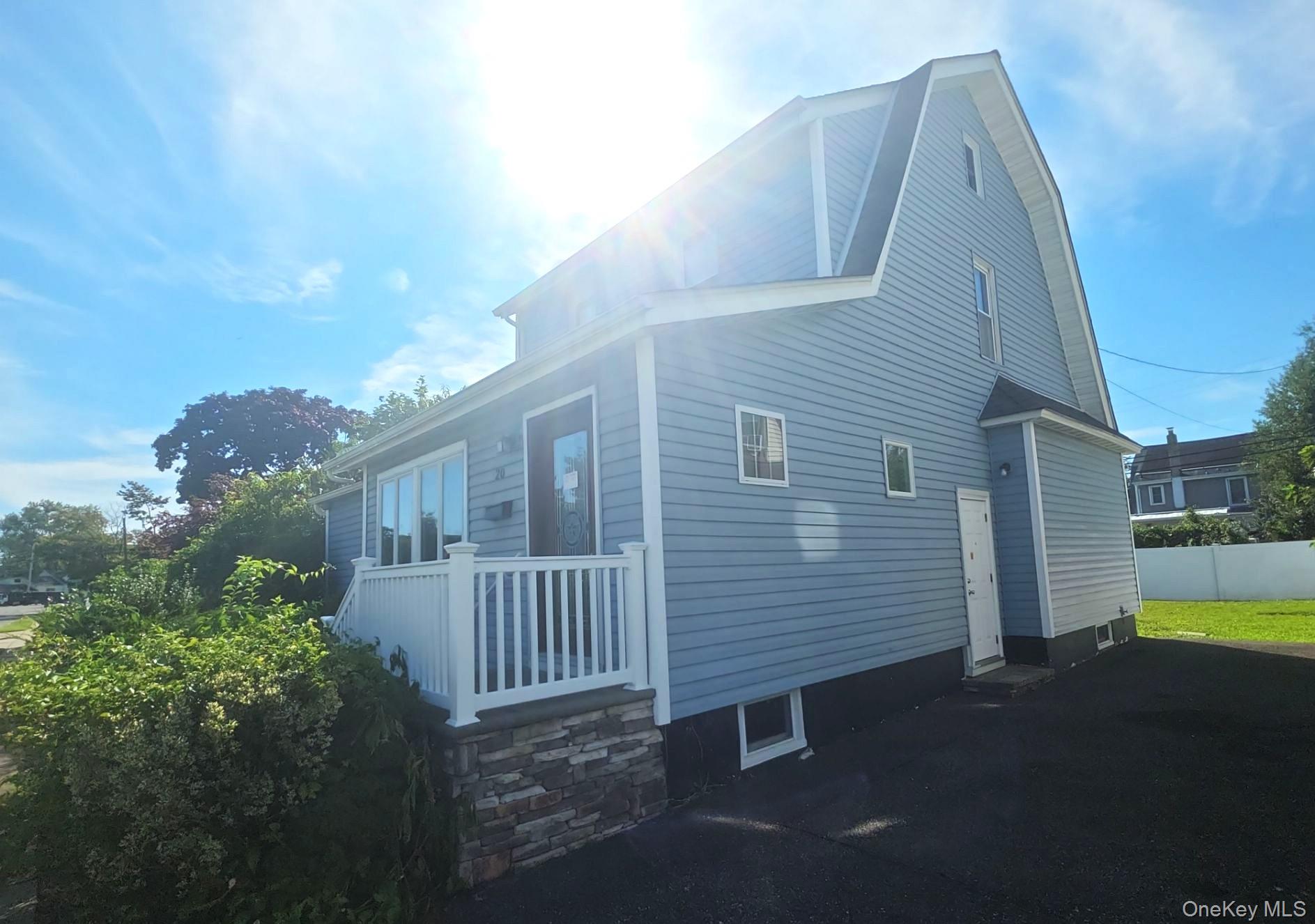20 Laurel Road Property Photo 2