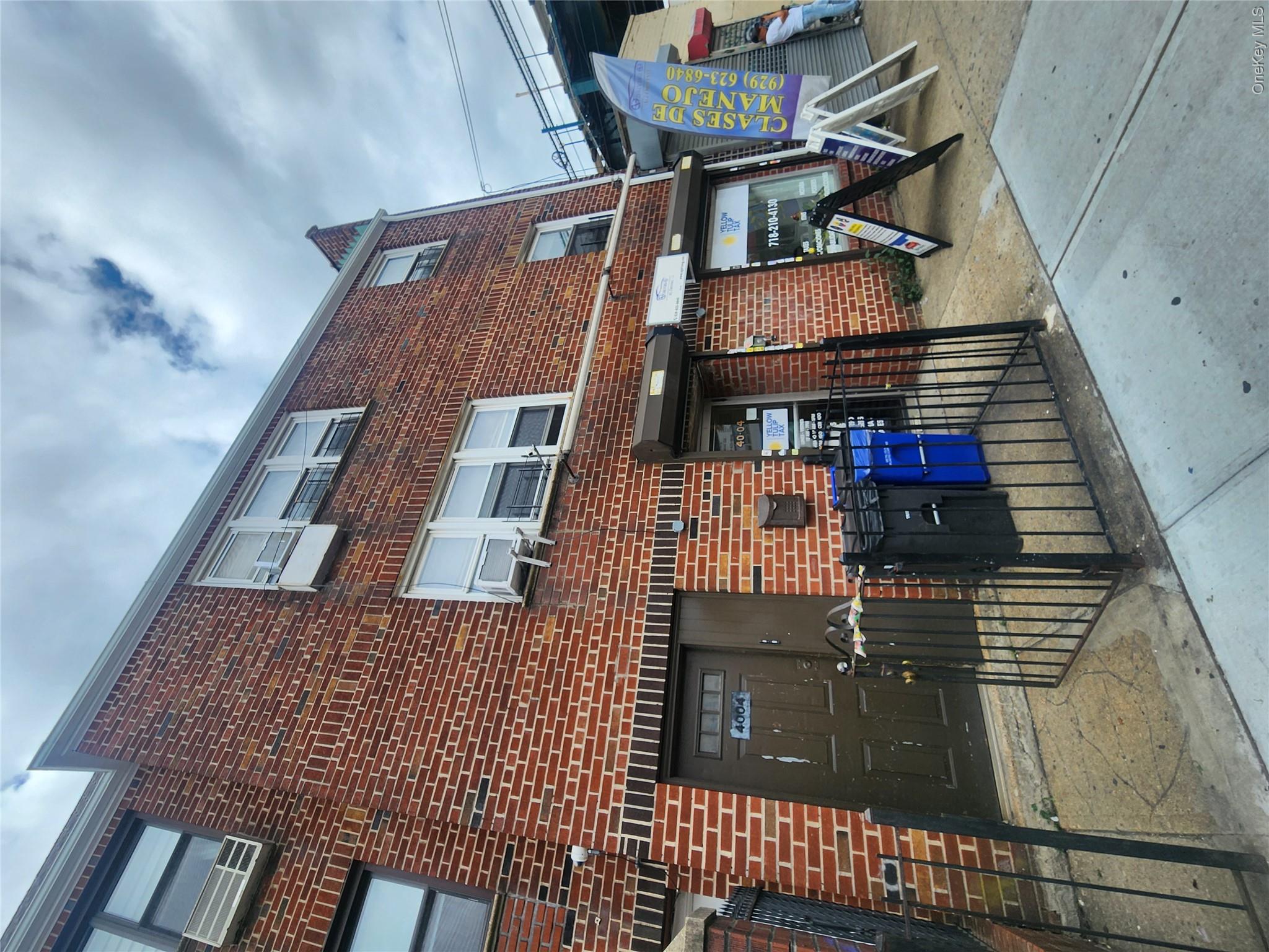 4004 98th Street Property Photo 1