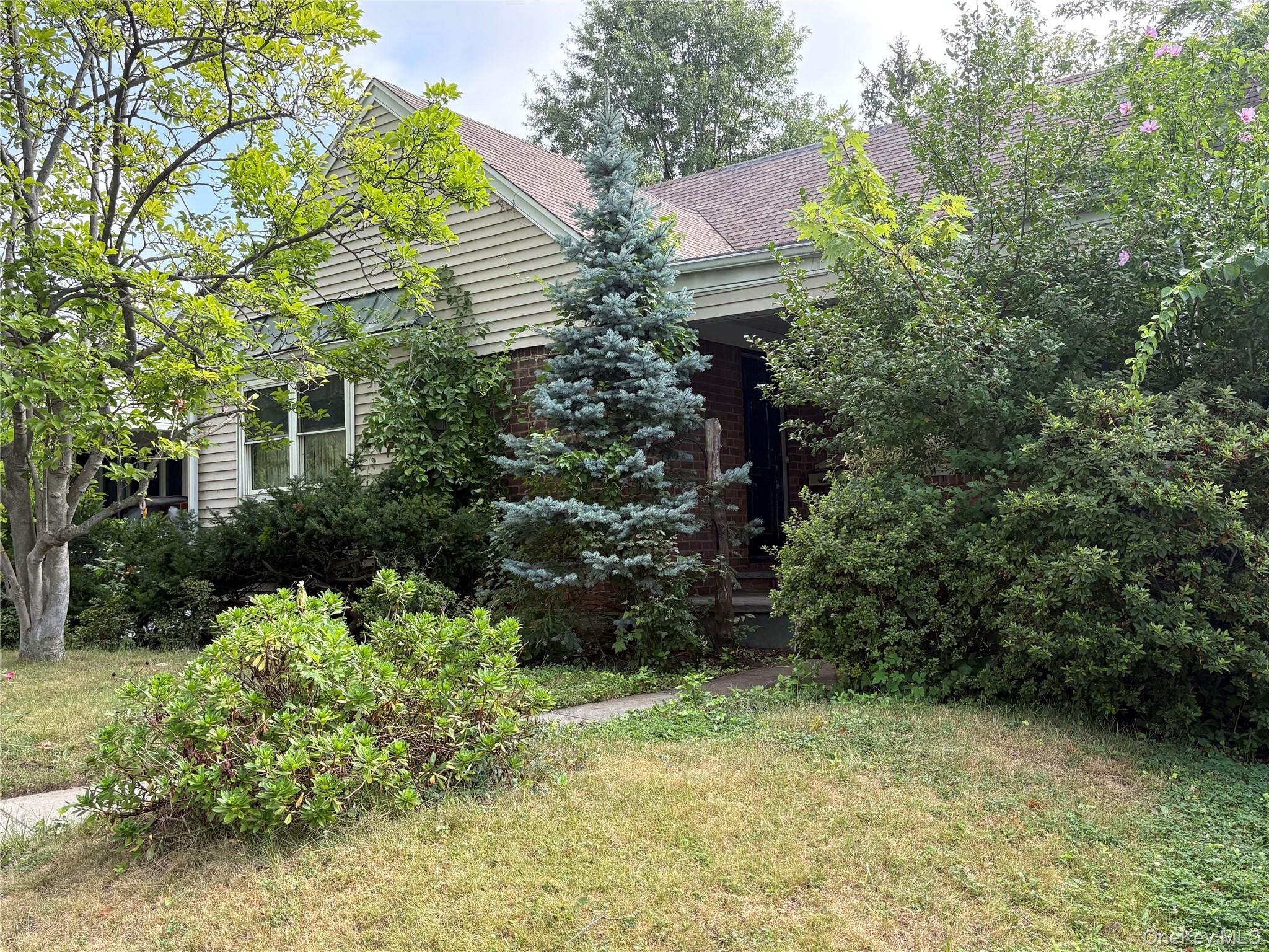 53-17 203rd Street Property Photo 3