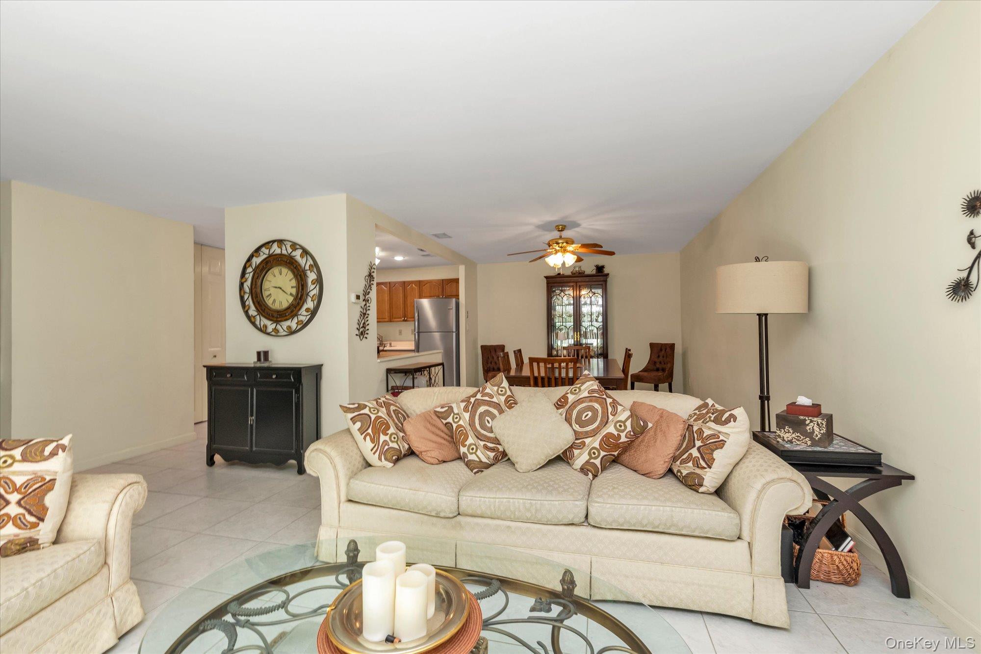 39 Spring Hollow Property Photo 4