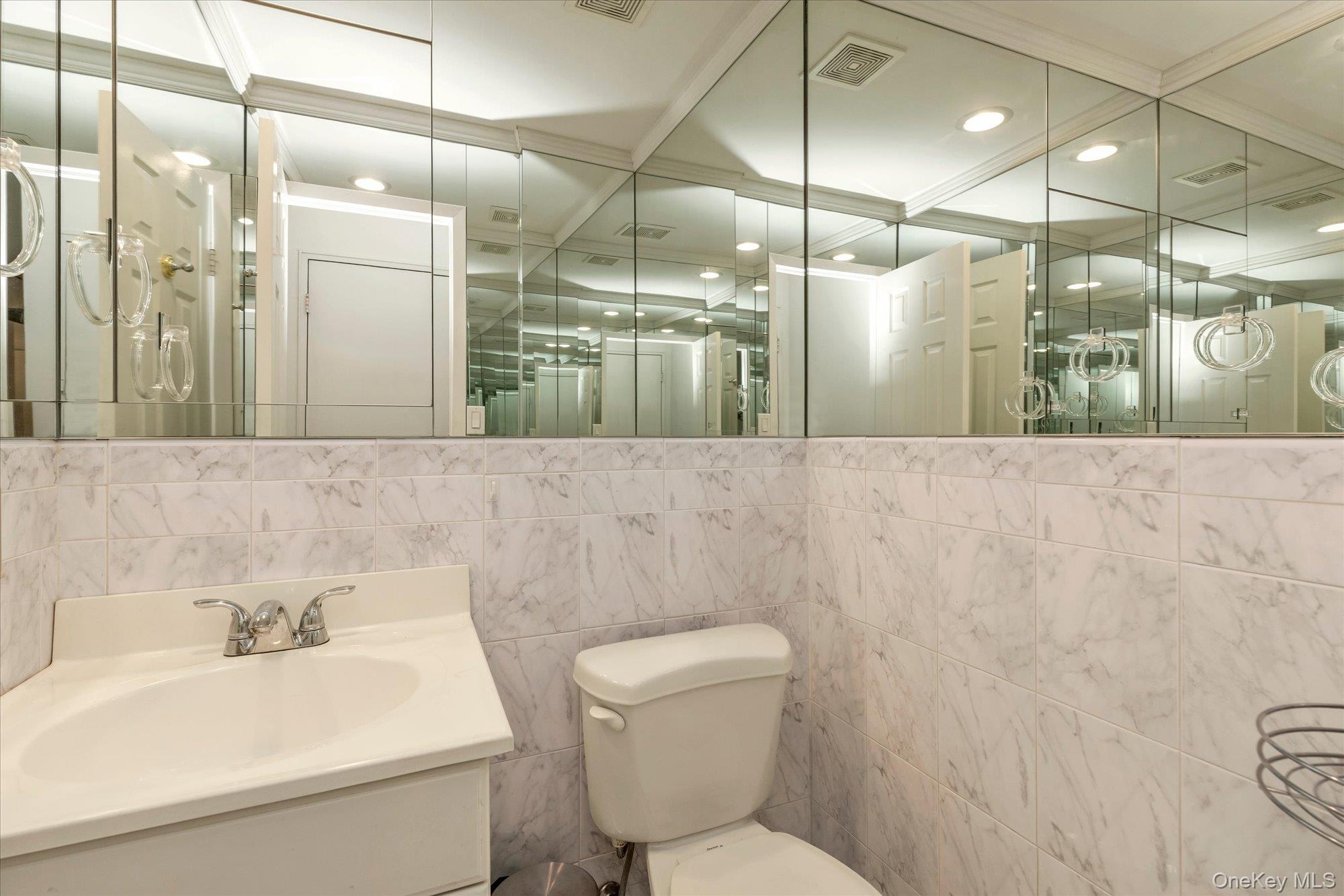 39 Spring Hollow Property Photo 12