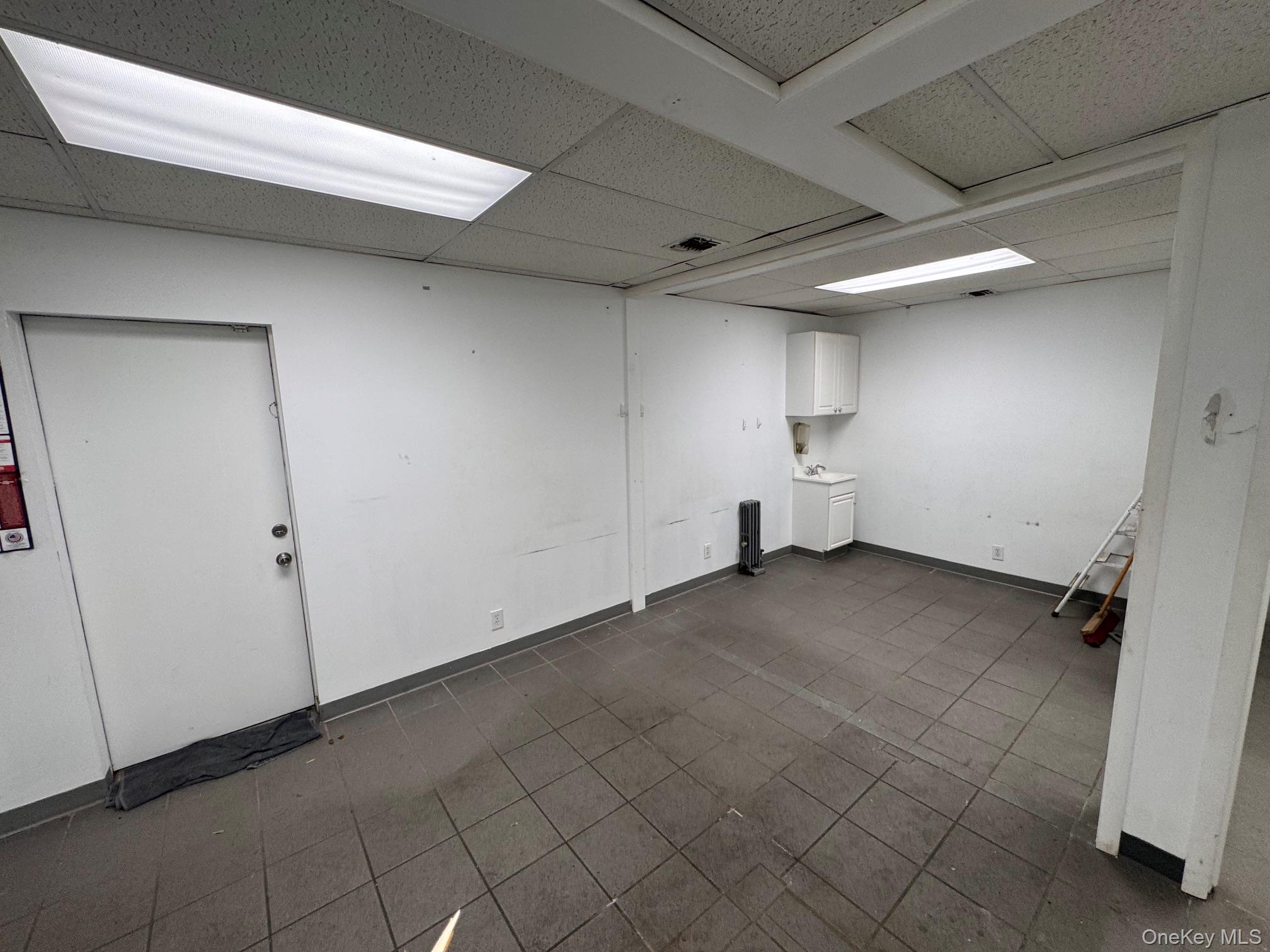 8620 Jamaica Avenue Property Photo 7