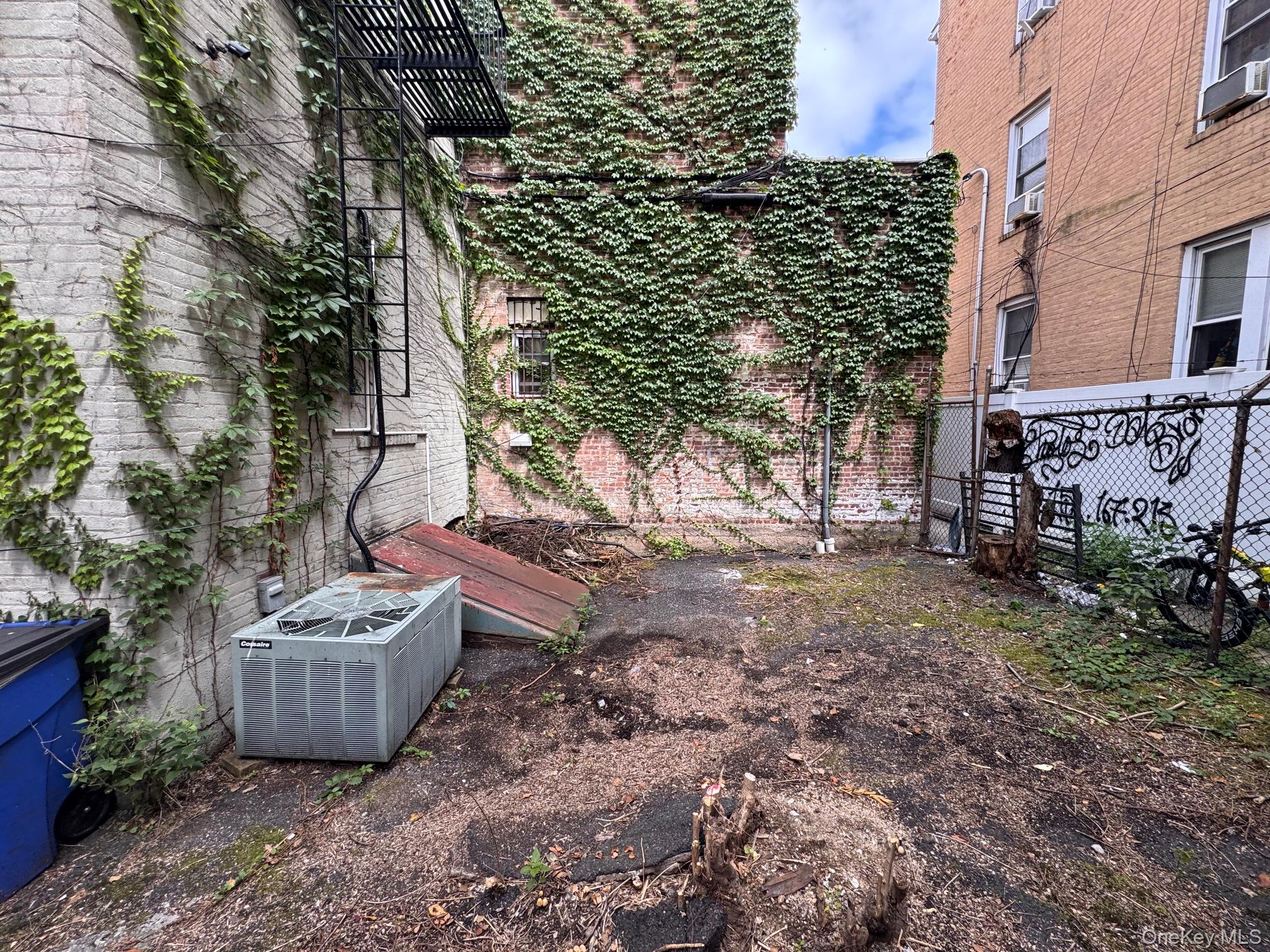 8620 Jamaica Avenue Property Photo 25