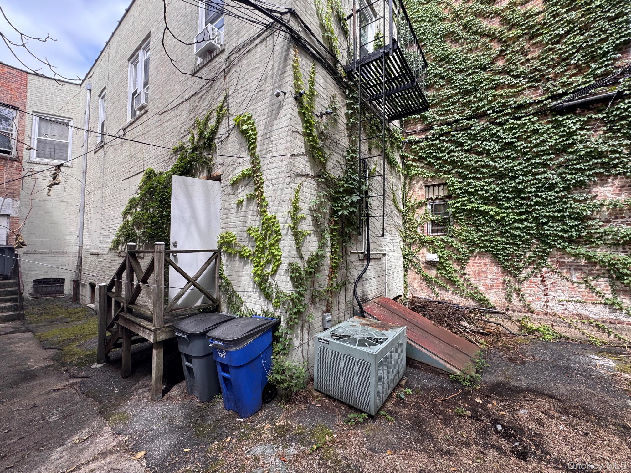 8620 Jamaica Avenue Property Photo 26