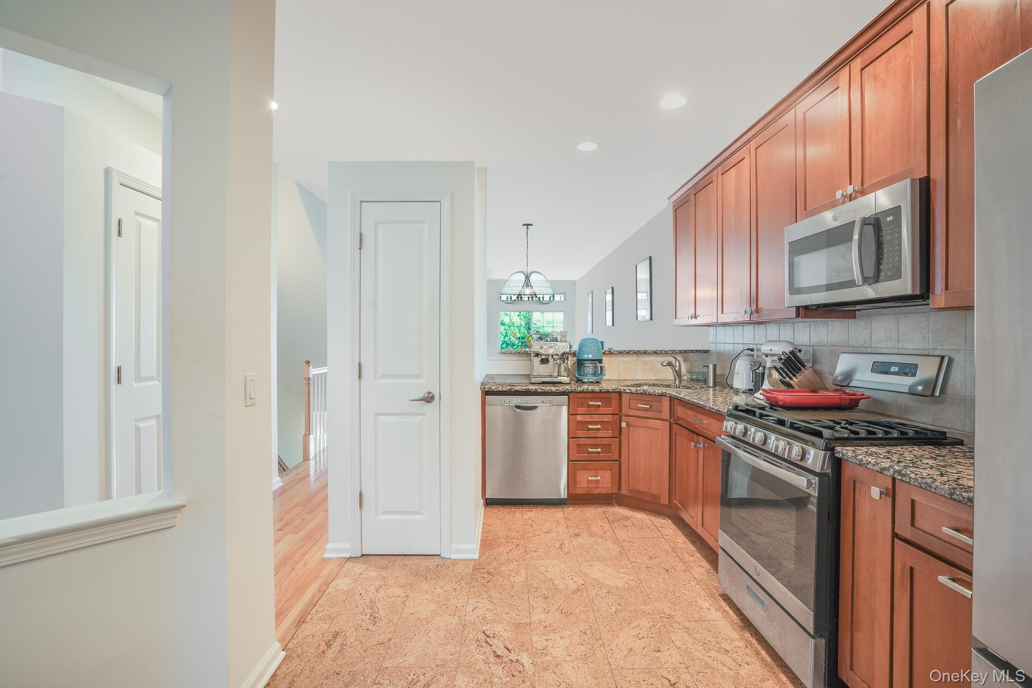 504 Southview Drive Property Photo 10