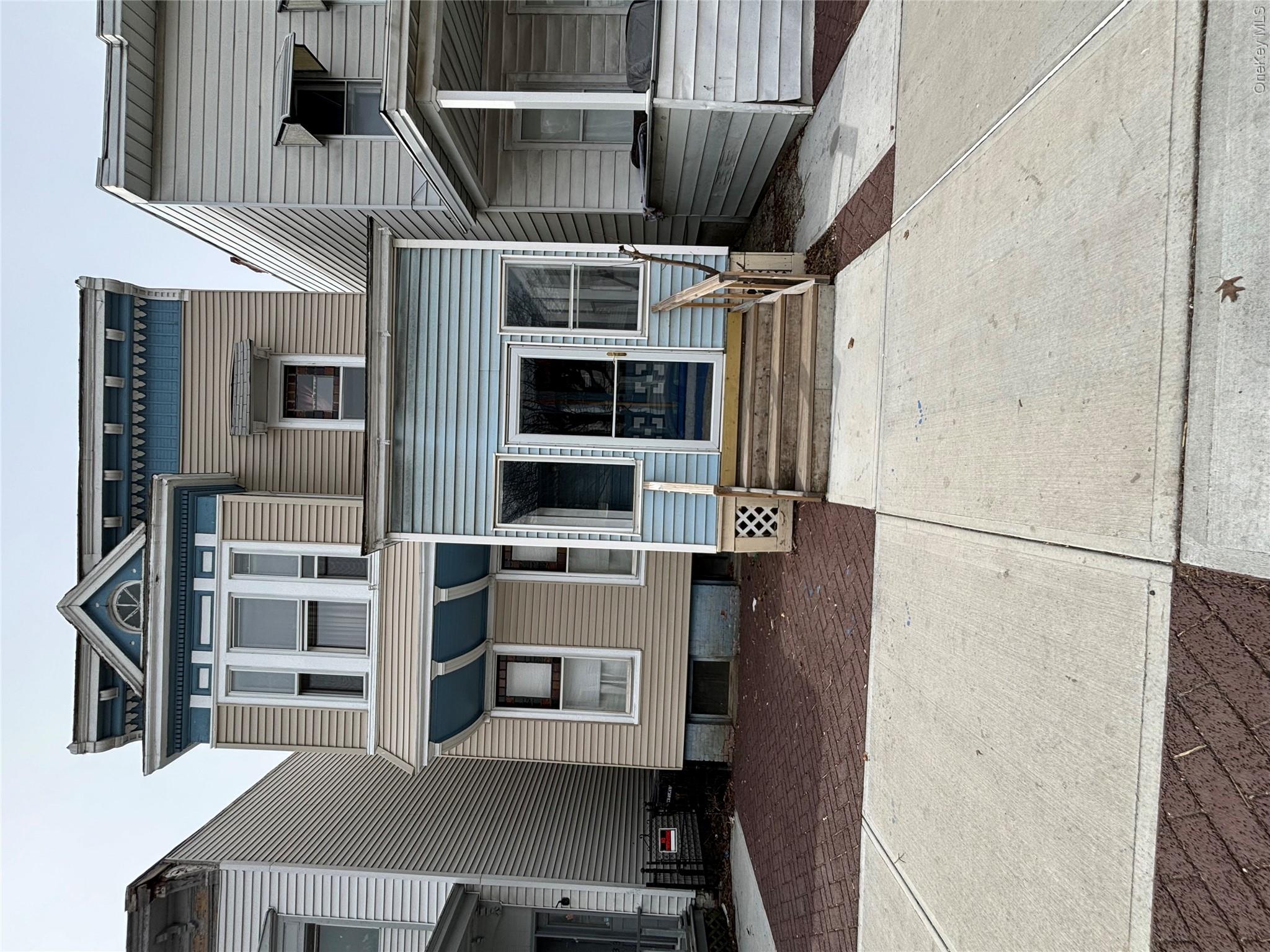 135 Fifth Avenue Property Photo 1