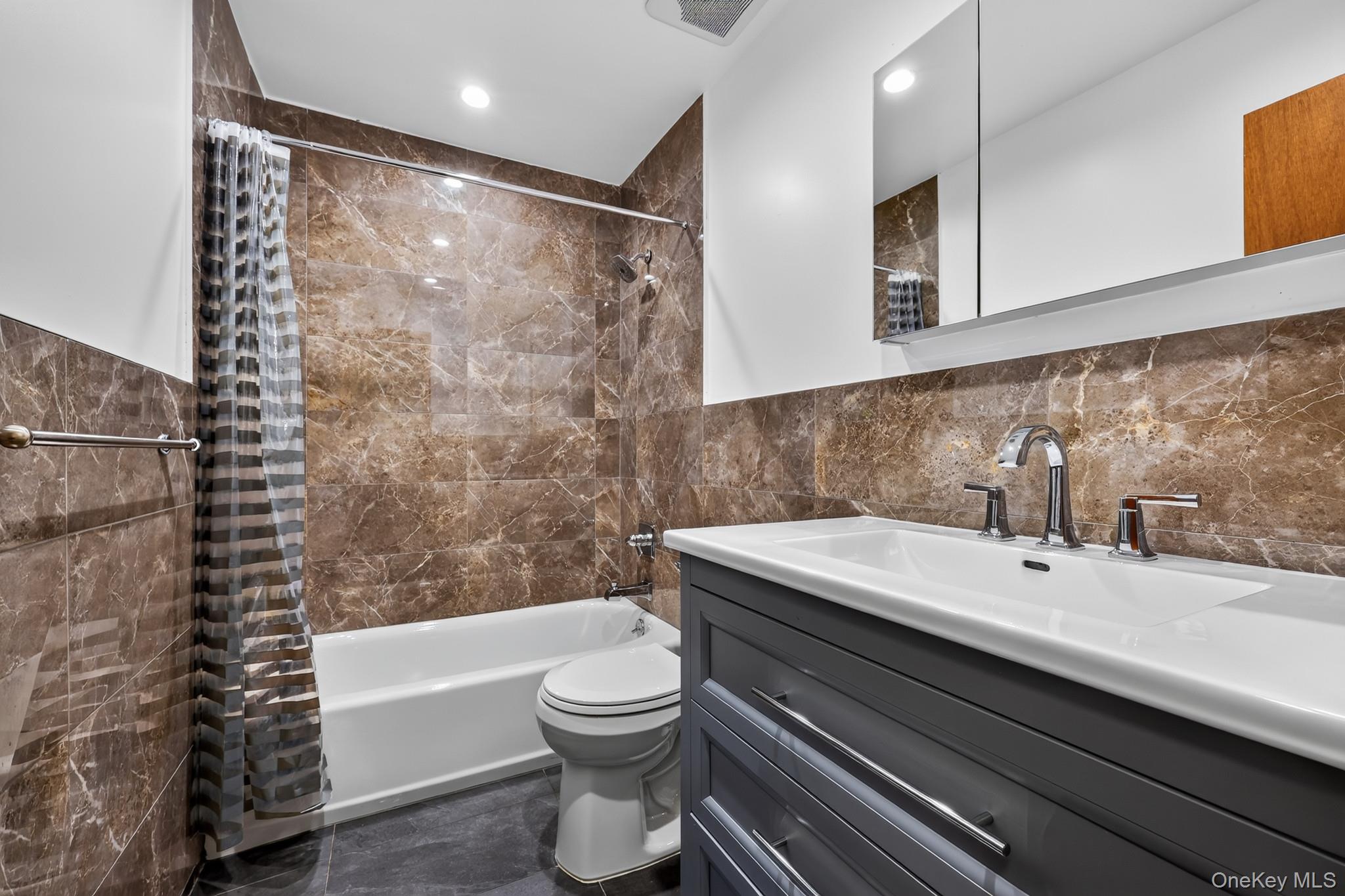 10 Sam Law Drive Property Photo 14