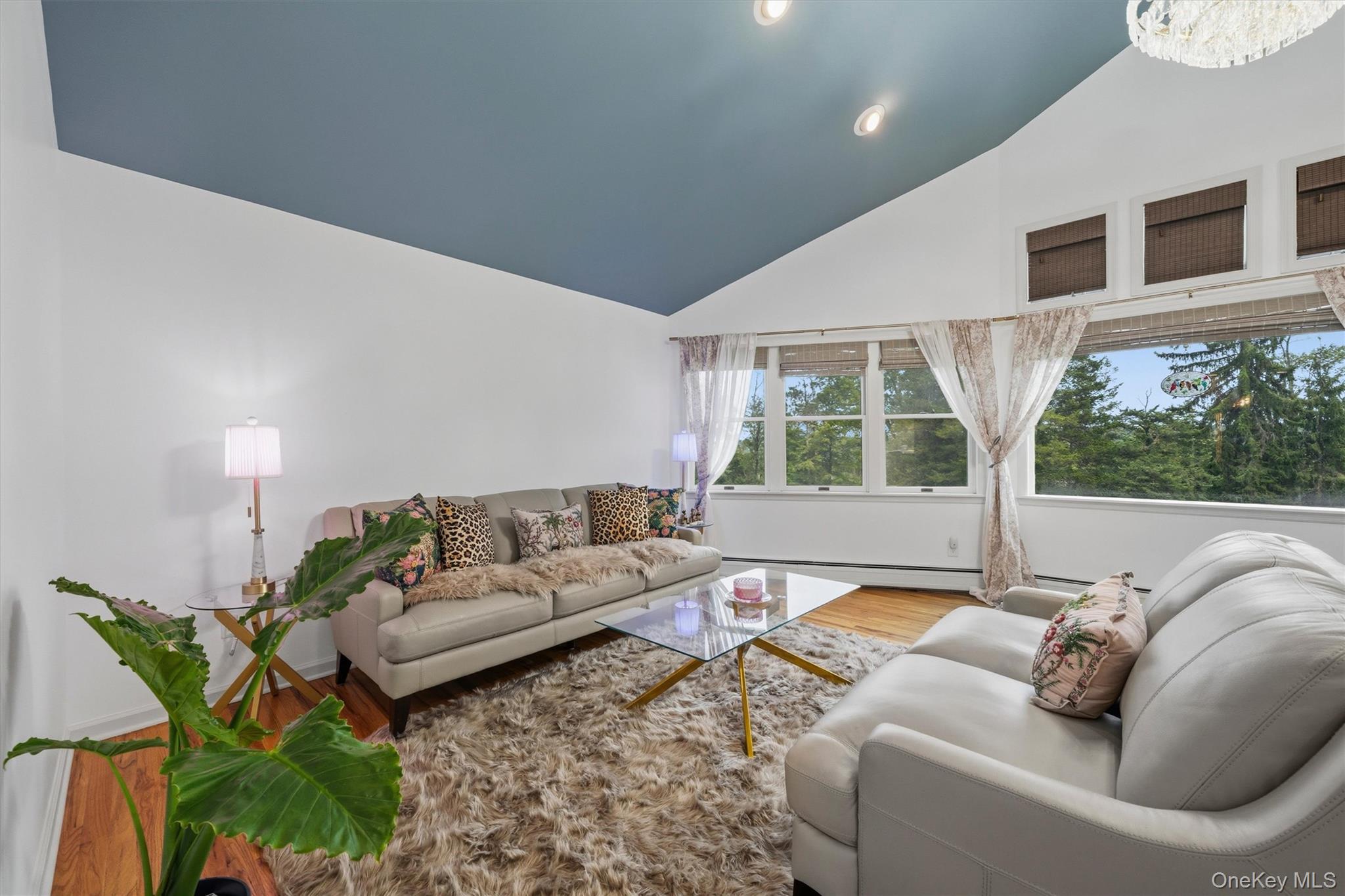 412 Laroe Road Property Photo 5