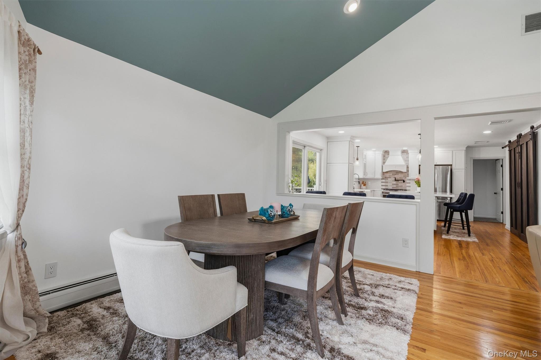 412 Laroe Road Property Photo 9