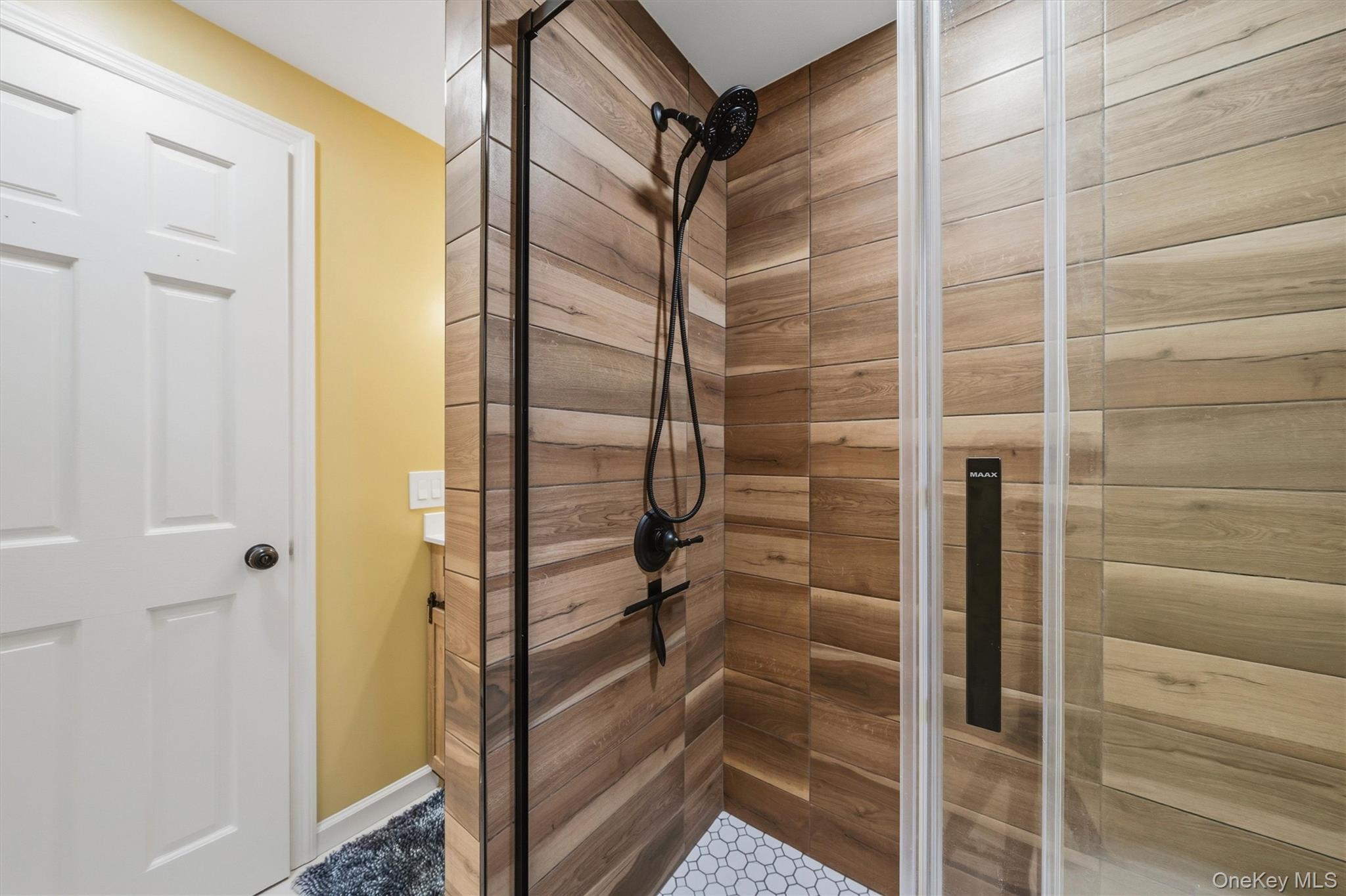 412 Laroe Road Property Photo 26