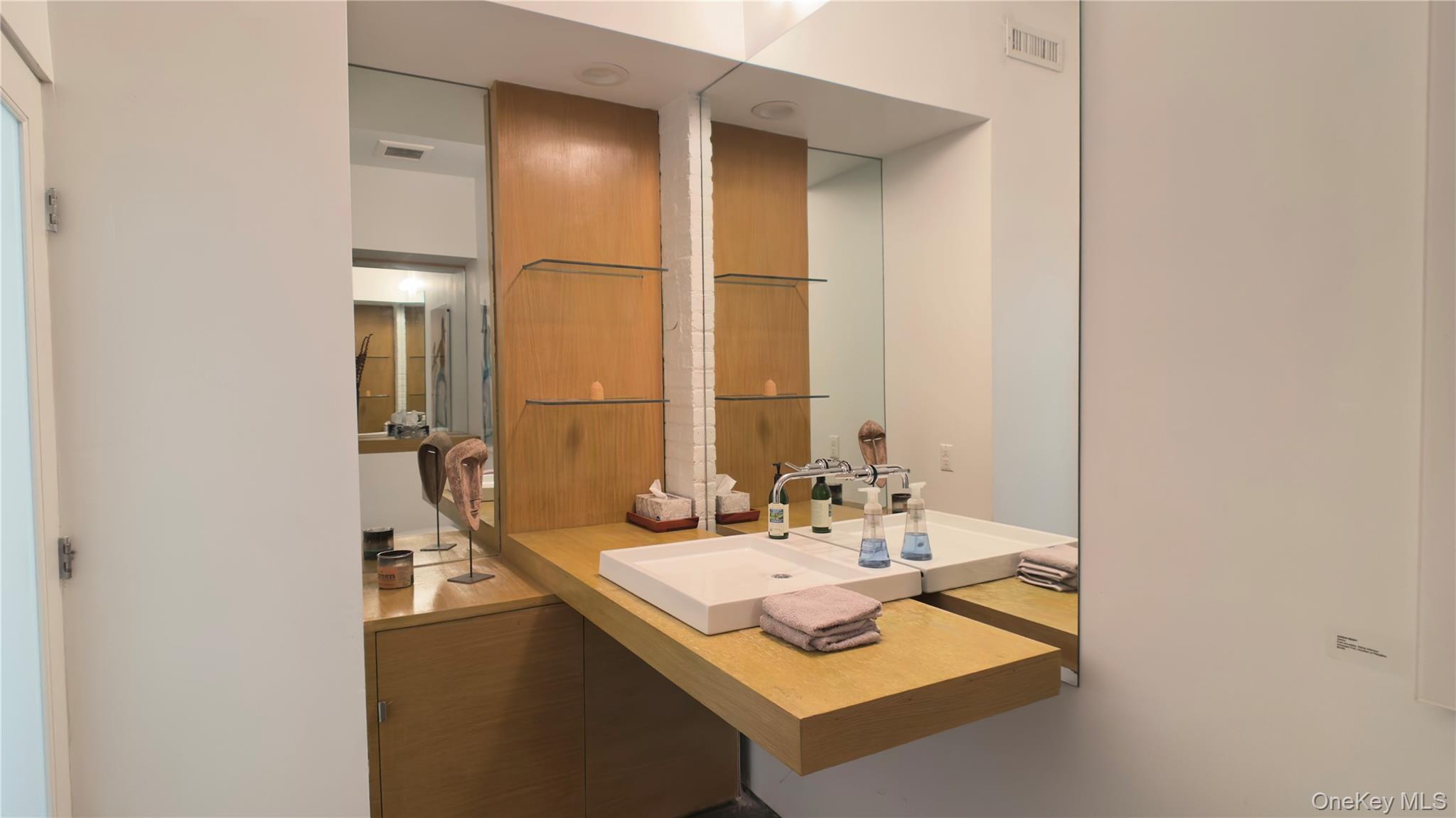 76 Prince Street Property Photo 20