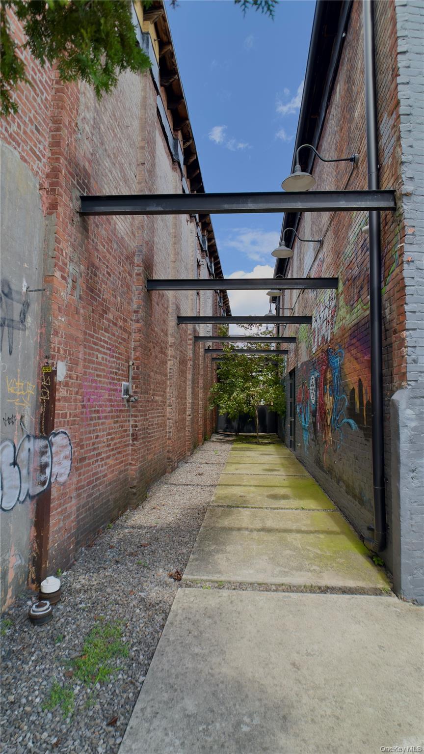 76 Prince Street Property Photo 22