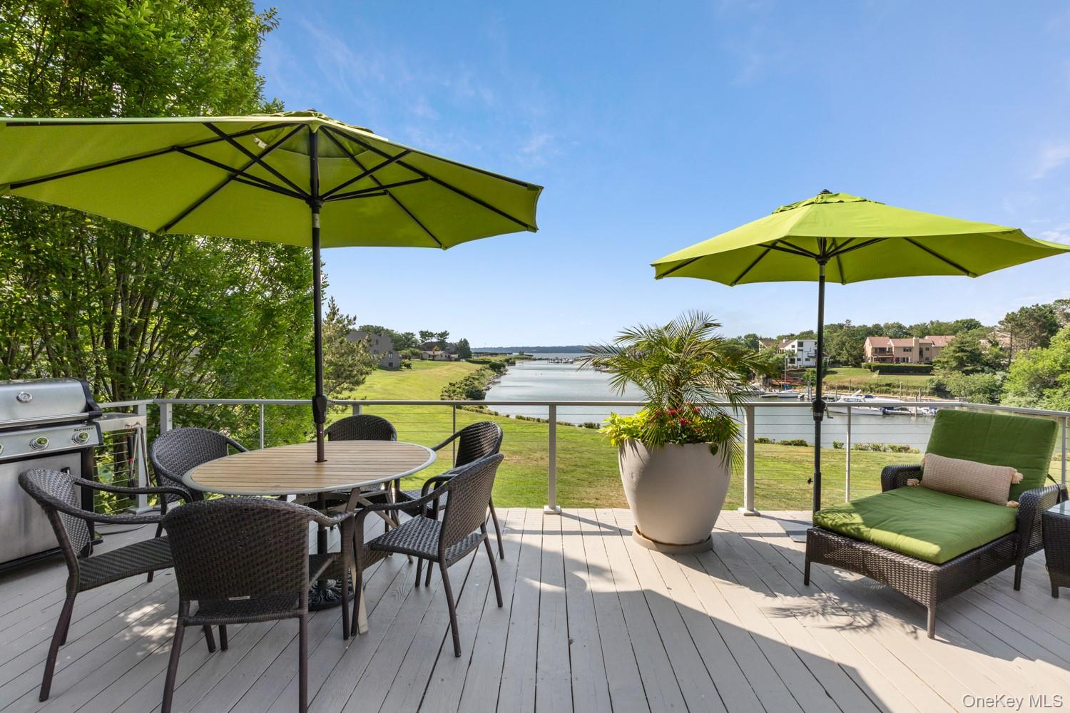 15 Harbour Point Drive Property Photo 1