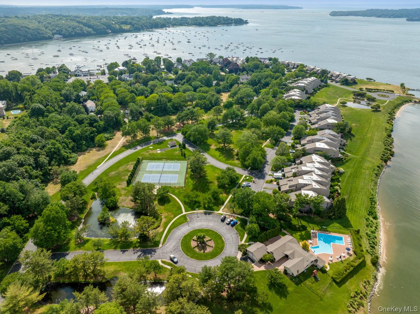 15 Harbour Point Drive Property Photo 5