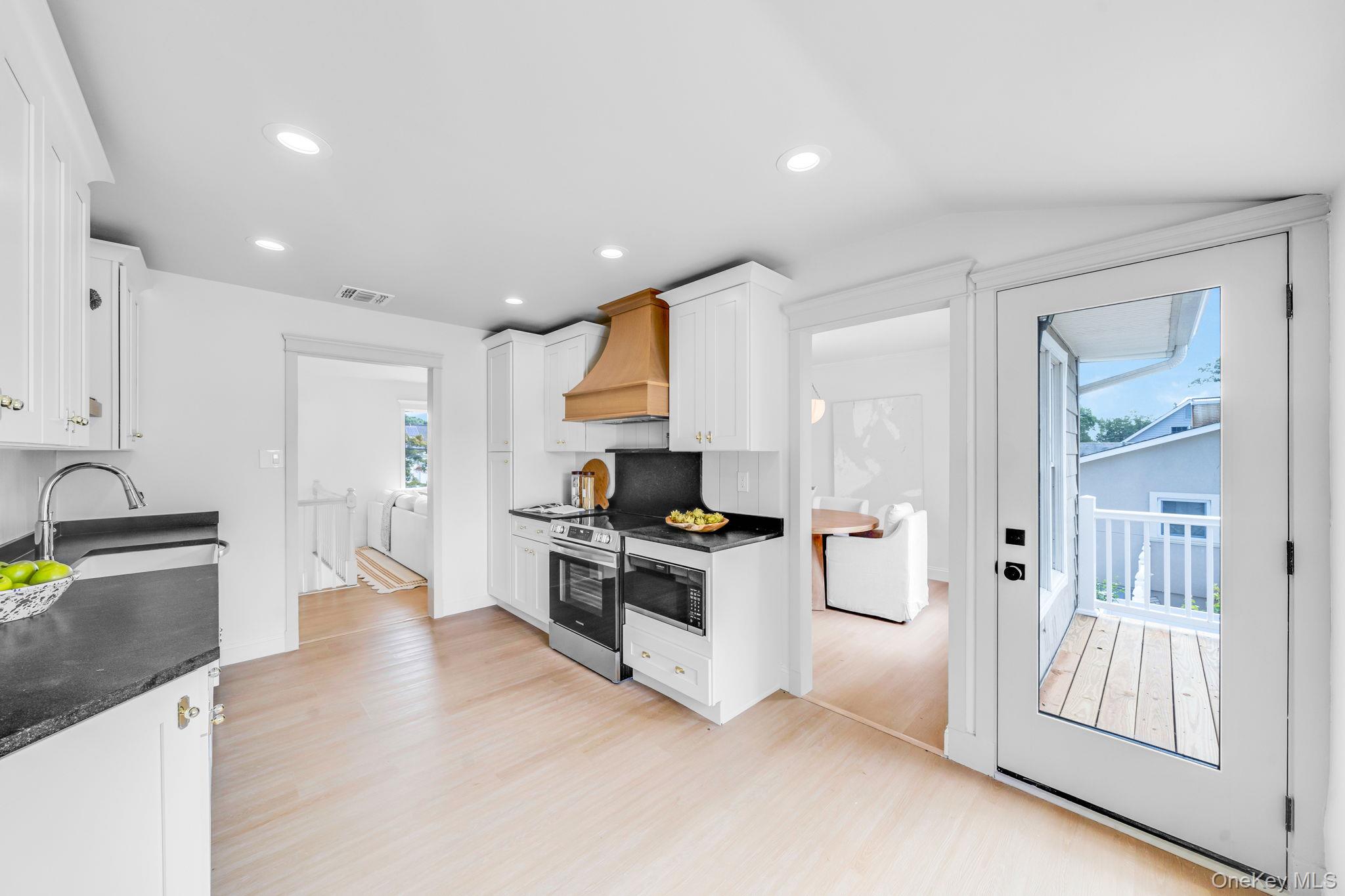 10 Coronado Road Property Photo 10
