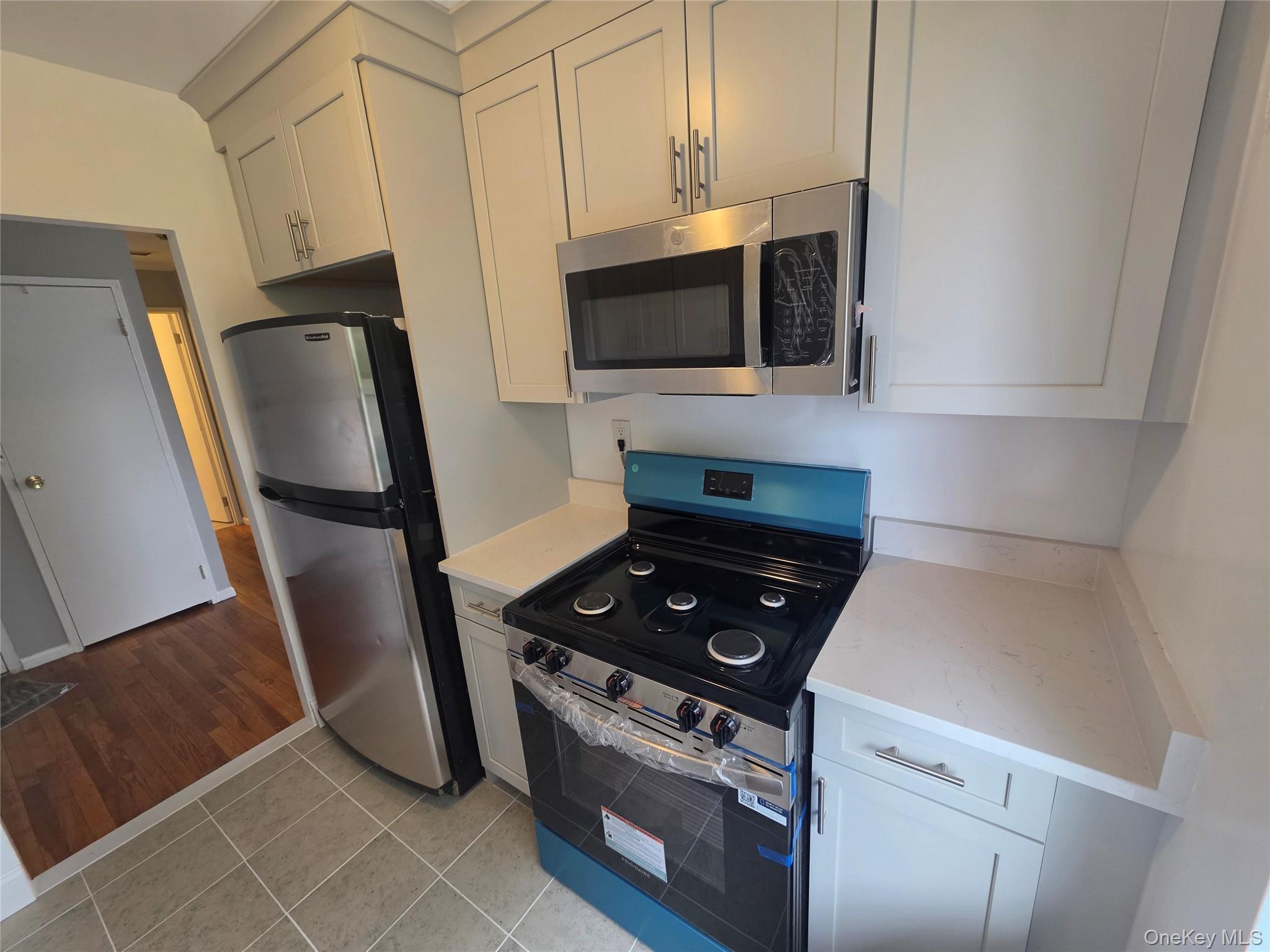160 Centre 3l Property Photo 6