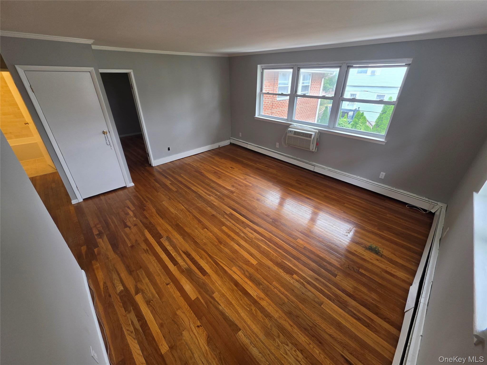 160 Centre 3l Property Photo 10