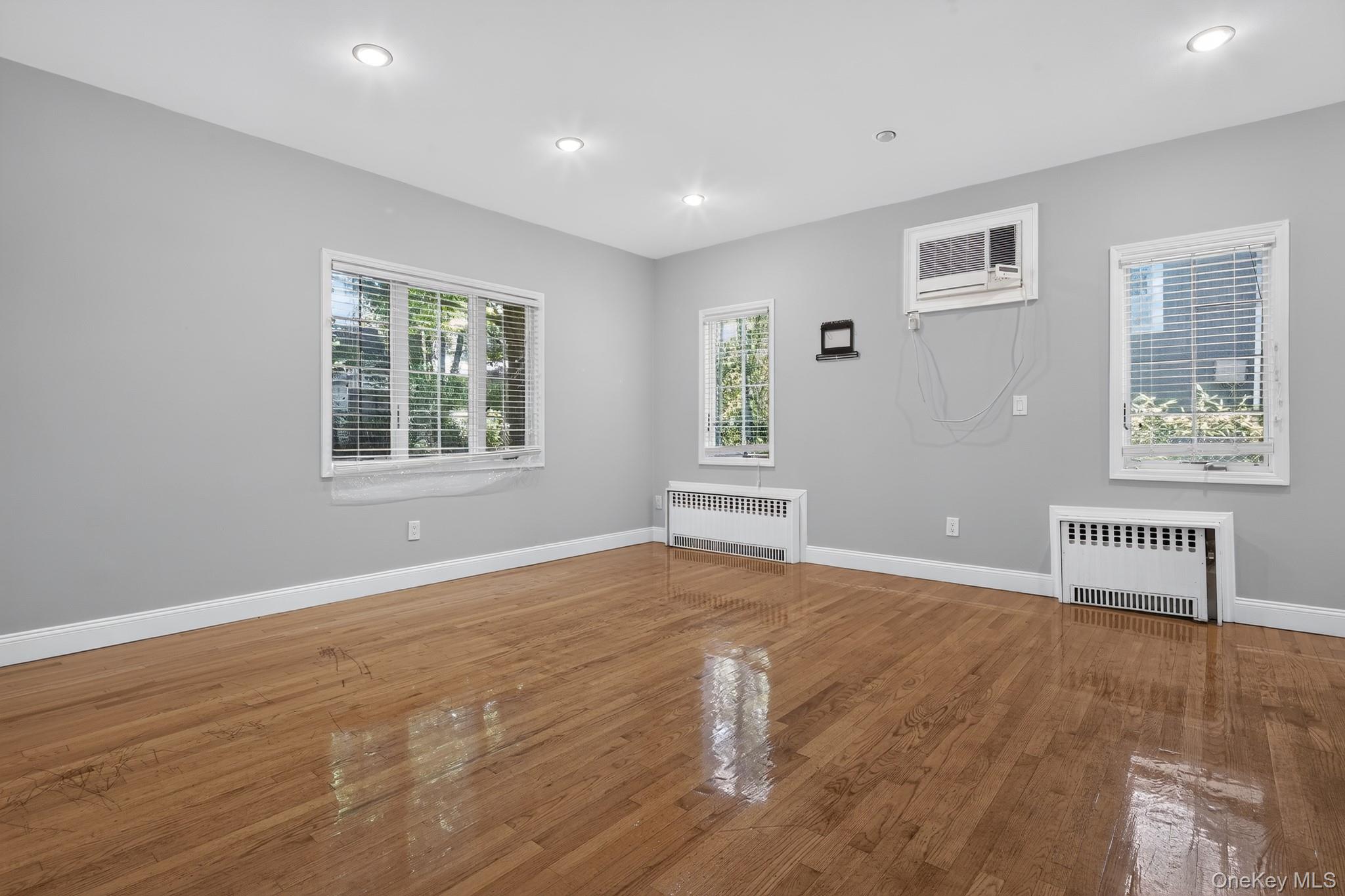 24640 Alameda Avenue Property Photo 7