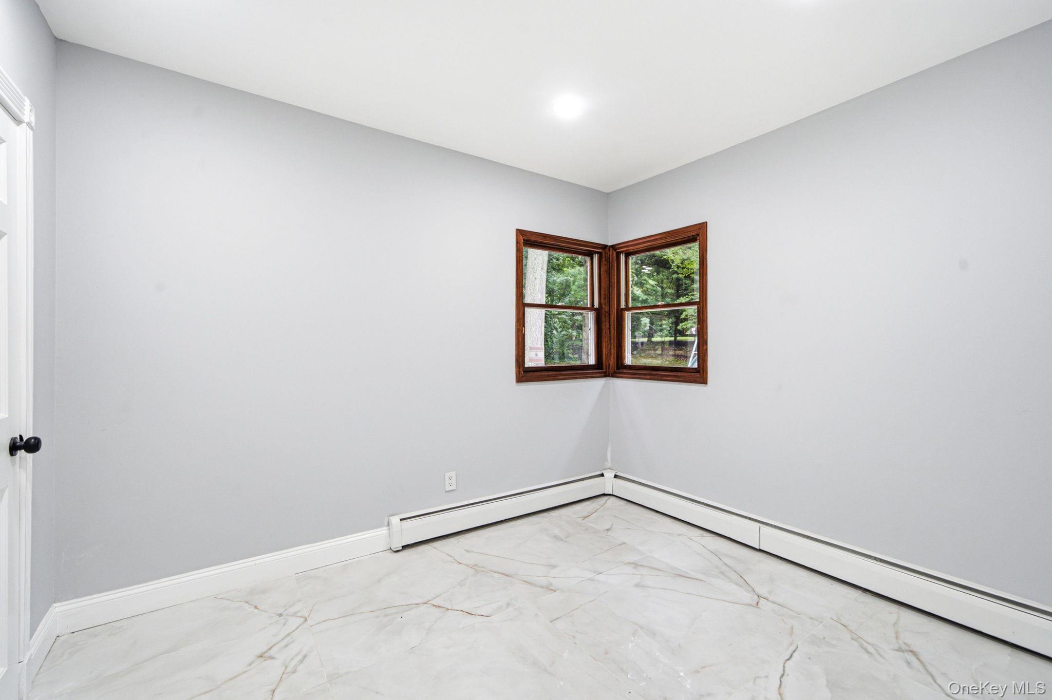 20 Arbor Lane Property Photo 25
