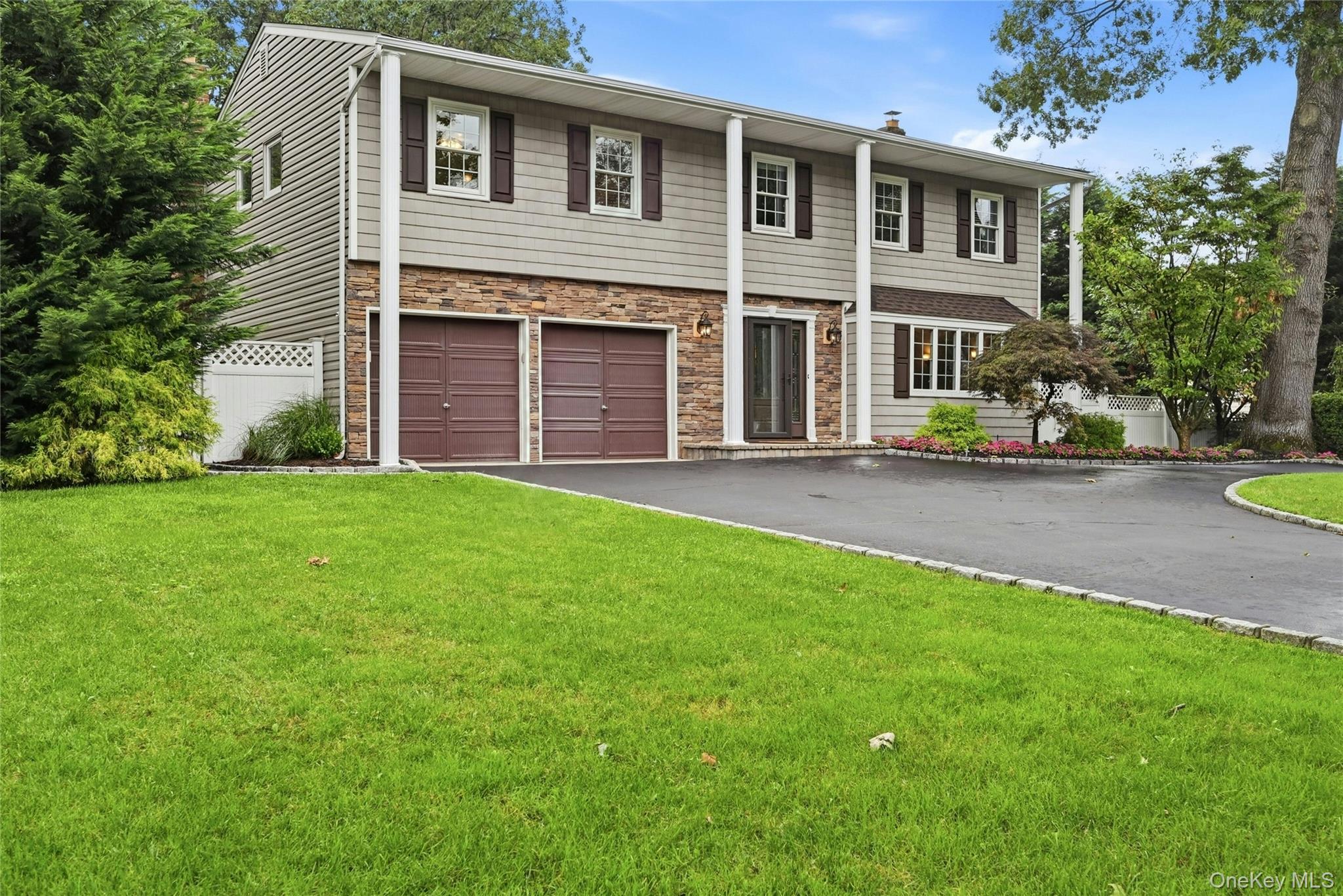 54 Twin Oaks Drive Property Photo 1