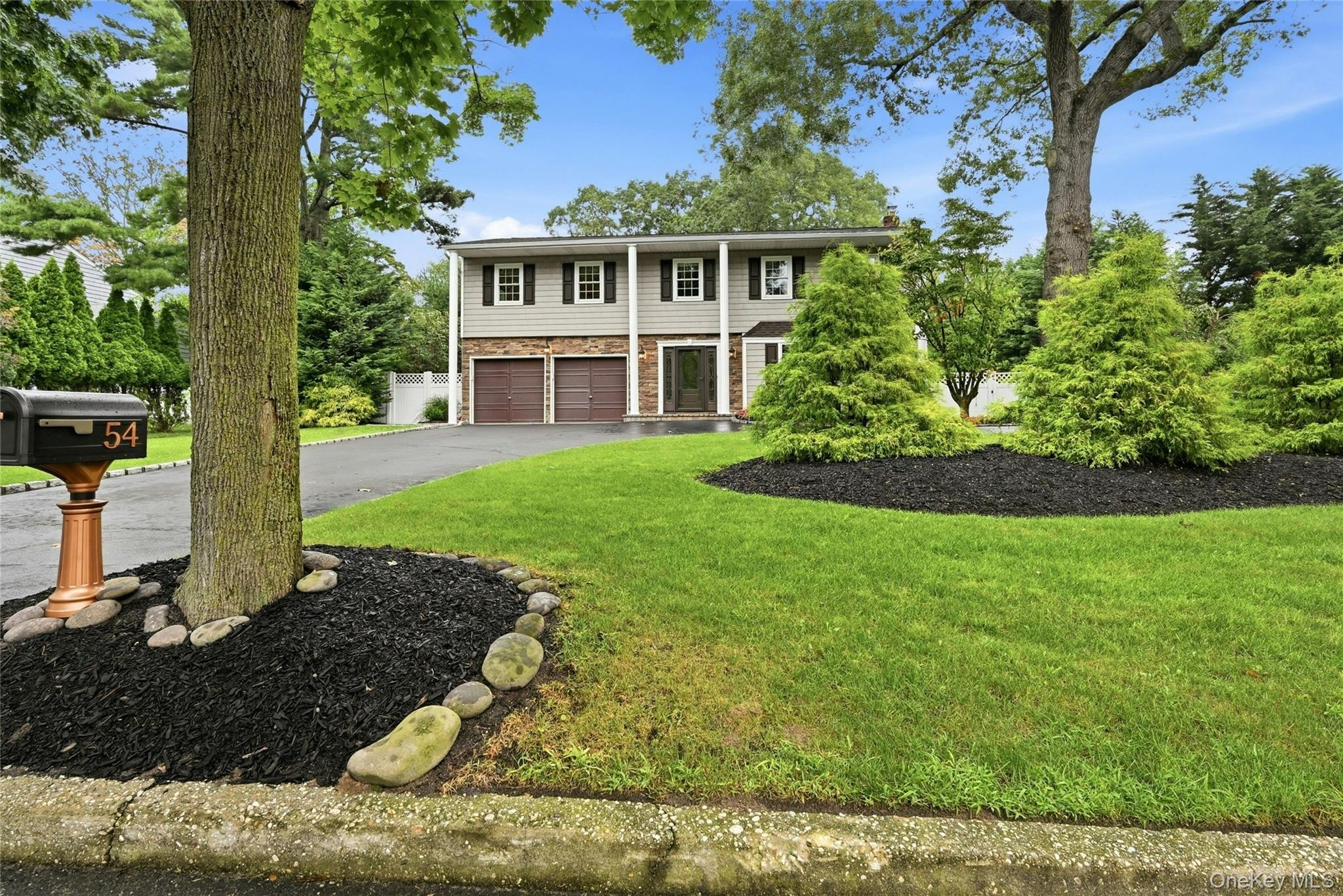 54 Twin Oaks Drive Property Photo 4