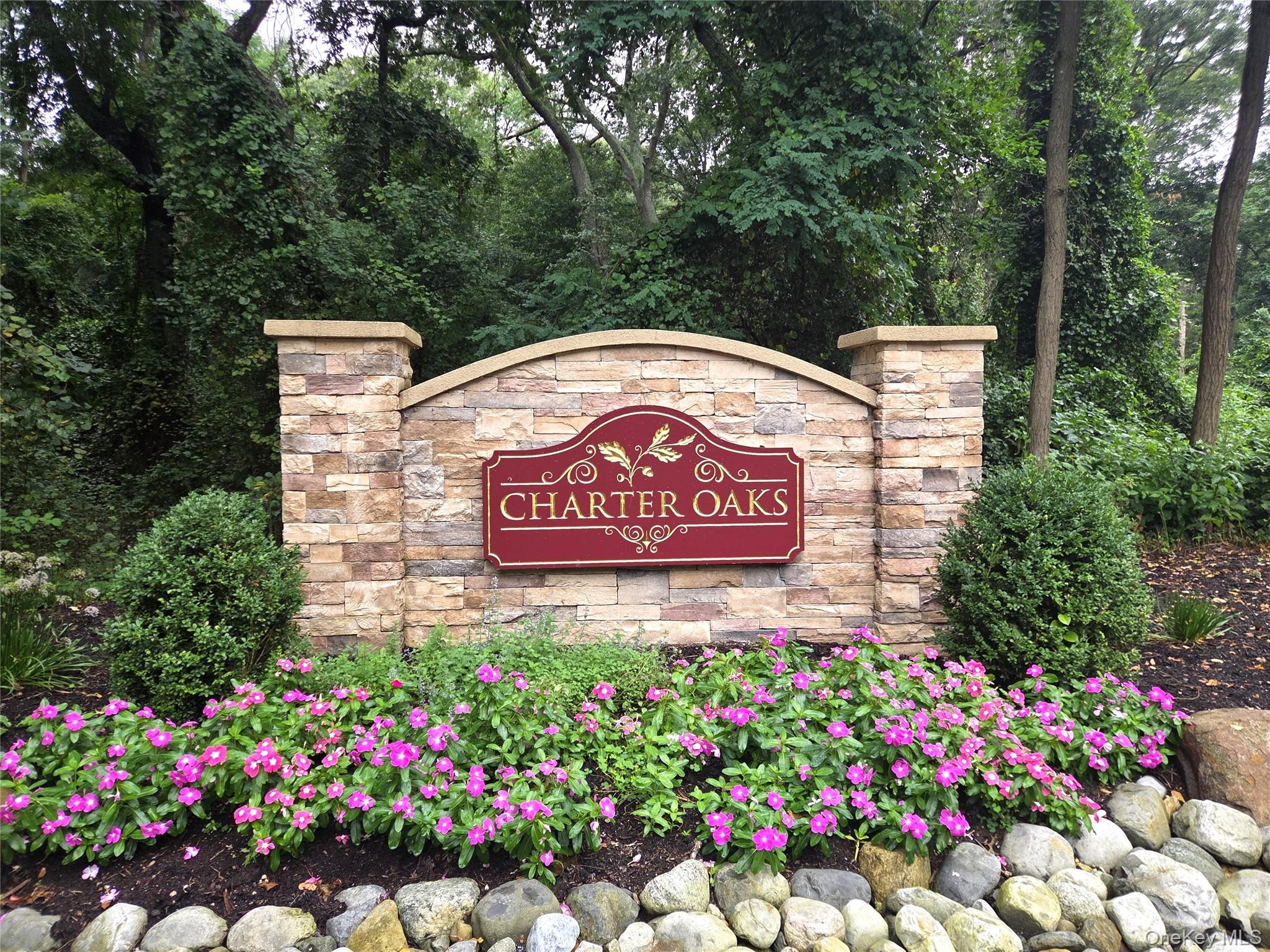 54 Twin Oaks Drive Property Photo 13