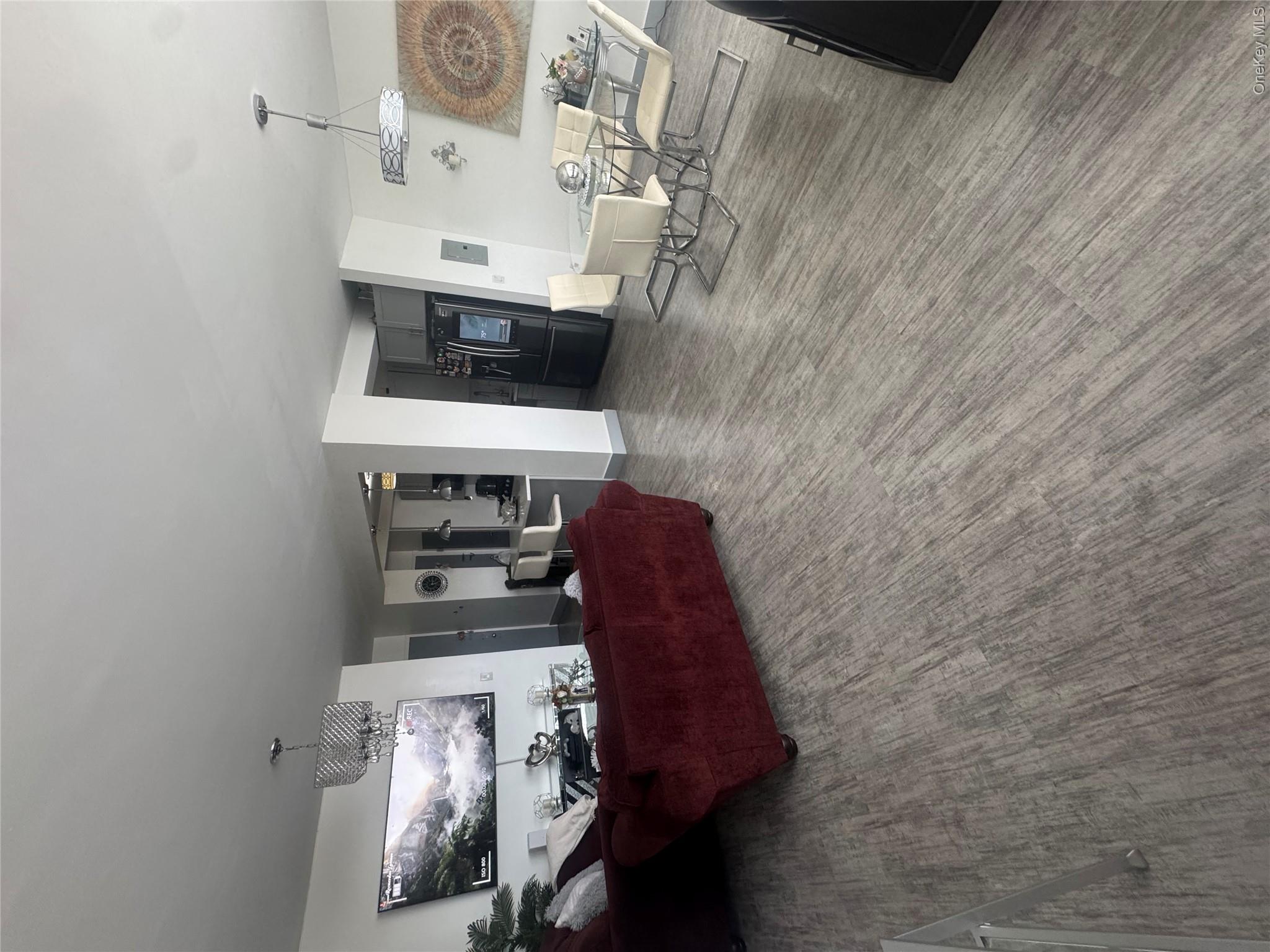 9 Fordham Hill Oval 11c Property Photo 6