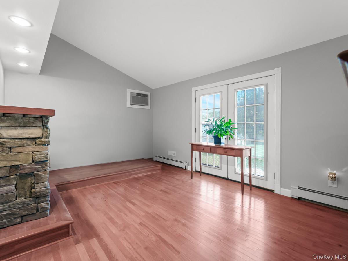10 Corvair Lane Property Photo 16