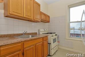 663 Miller Avenue Property Photo 7