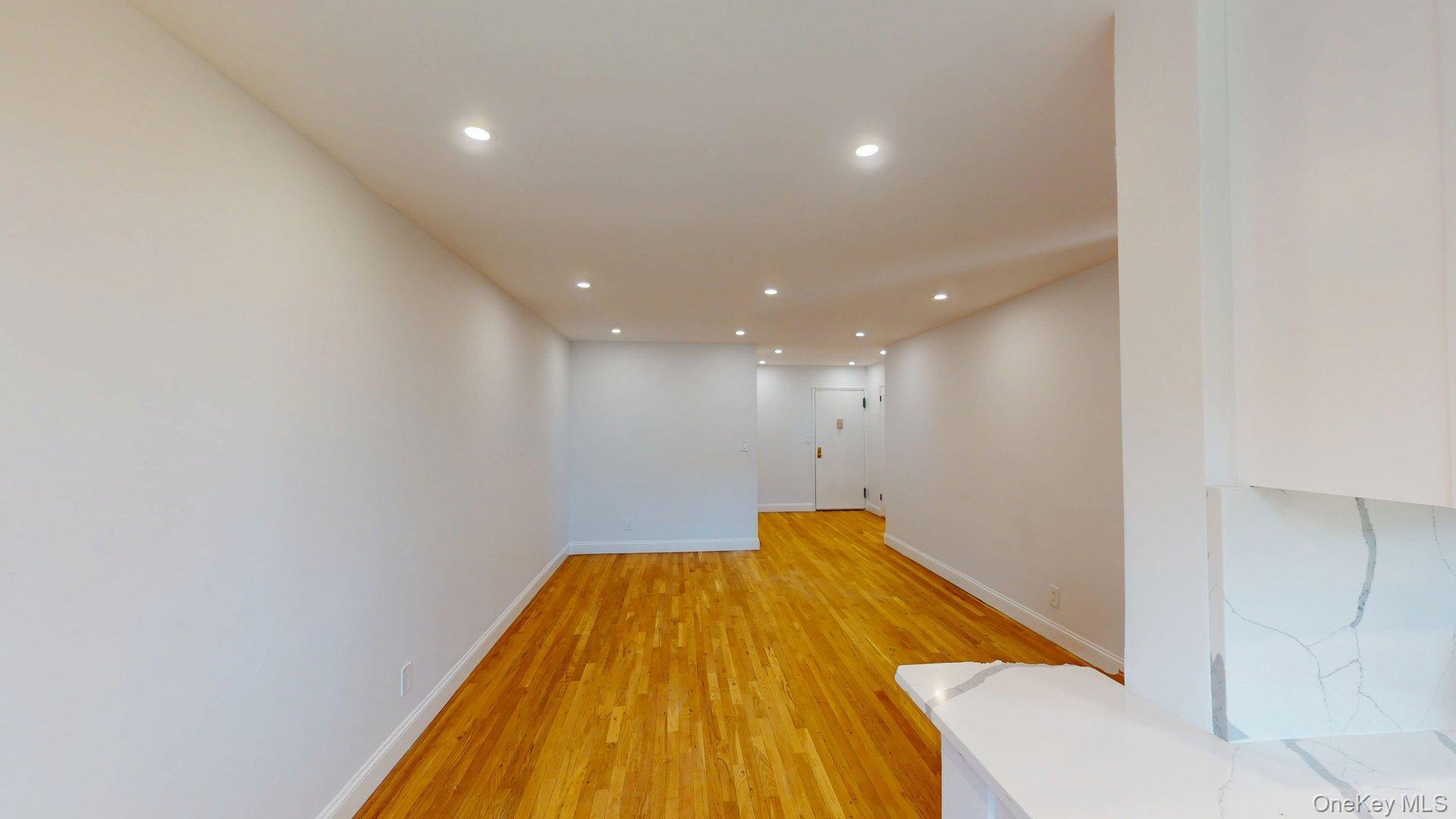 650 Warburton Avenue 5d Property Photo 12