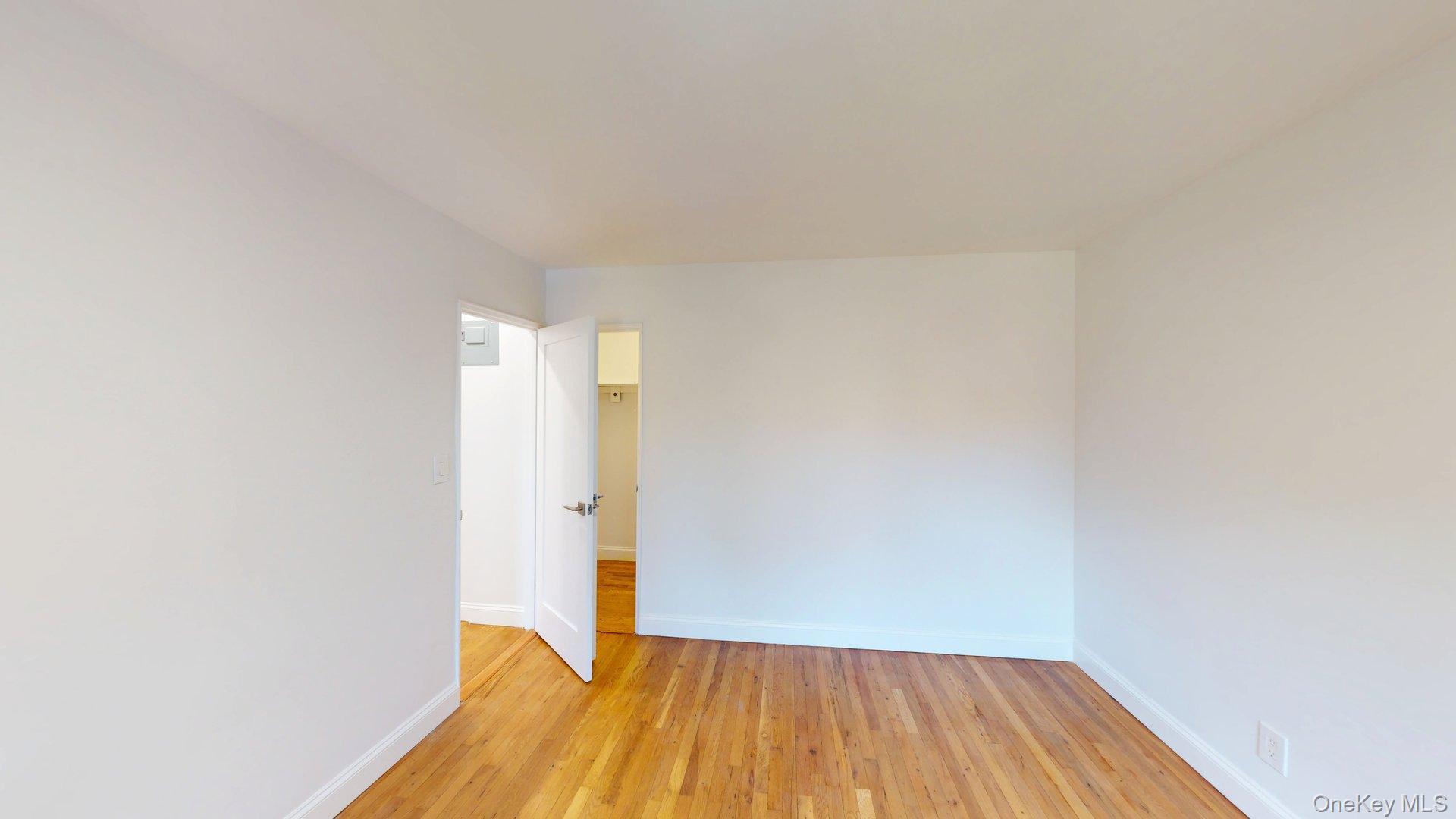 650 Warburton Avenue 5d Property Photo 13